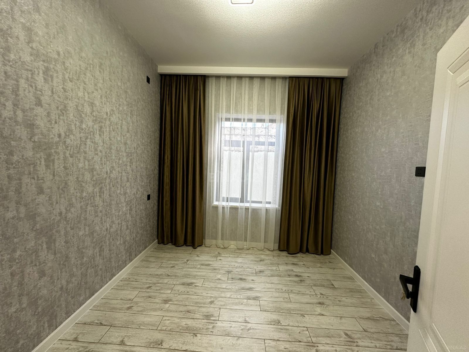 4 otaqlı həyət evi/bağ evi - Şüvəlan q. - 140 m² (12)