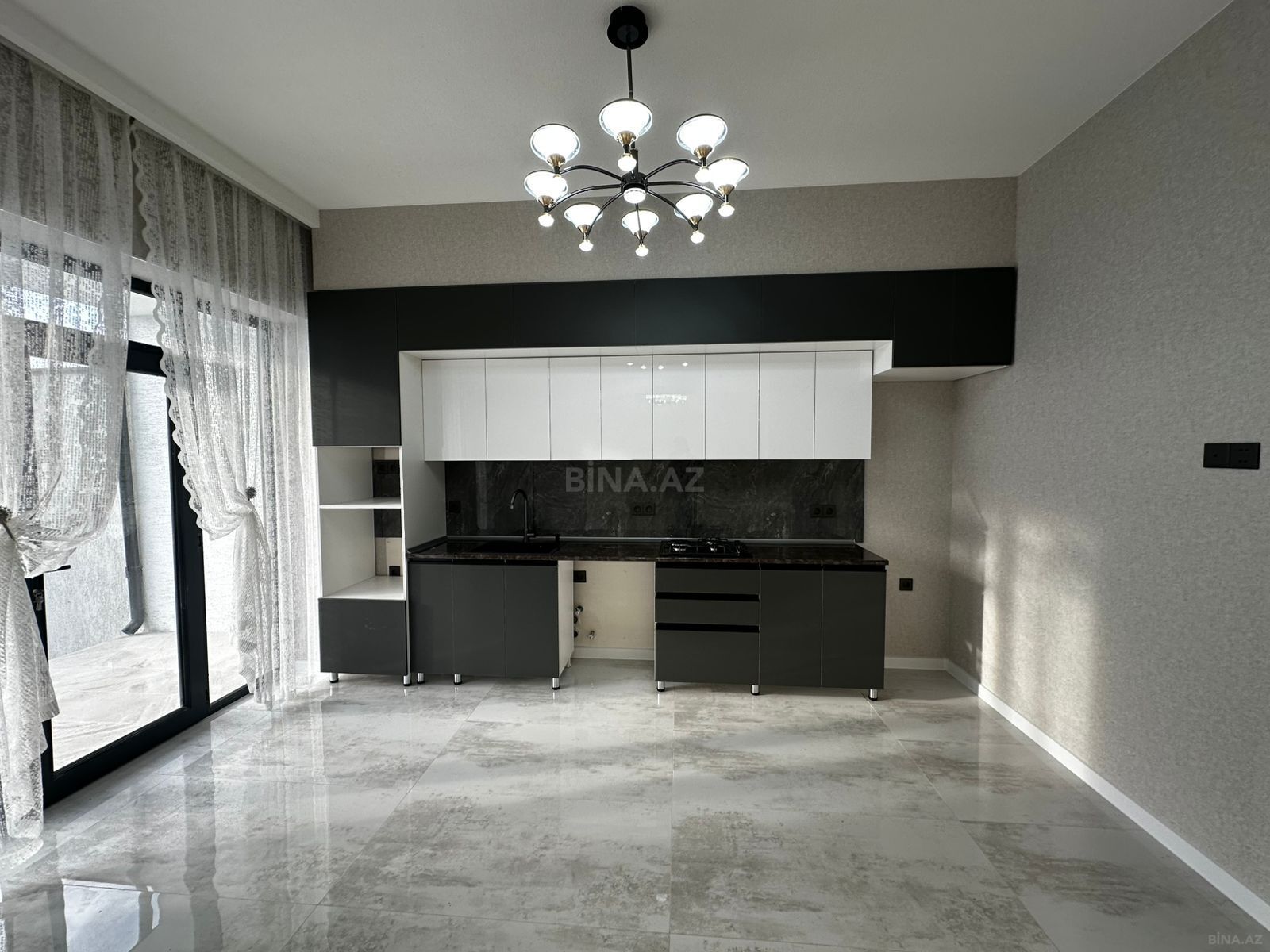 4 otaqlı həyət evi/bağ evi - Şüvəlan q. - 140 m² (10)