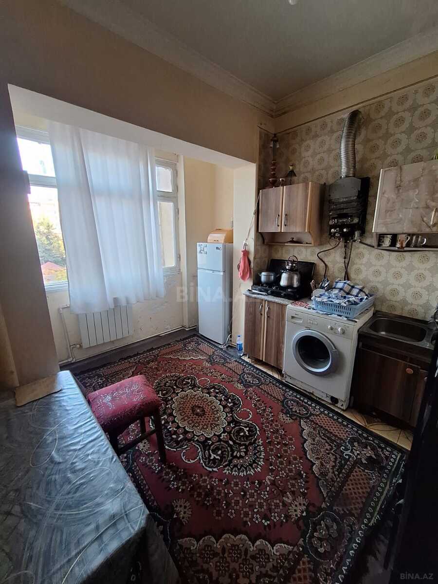 3 otaqlı köhnə tikili - 8-ci mikrorayon q. - 90 m² (6)