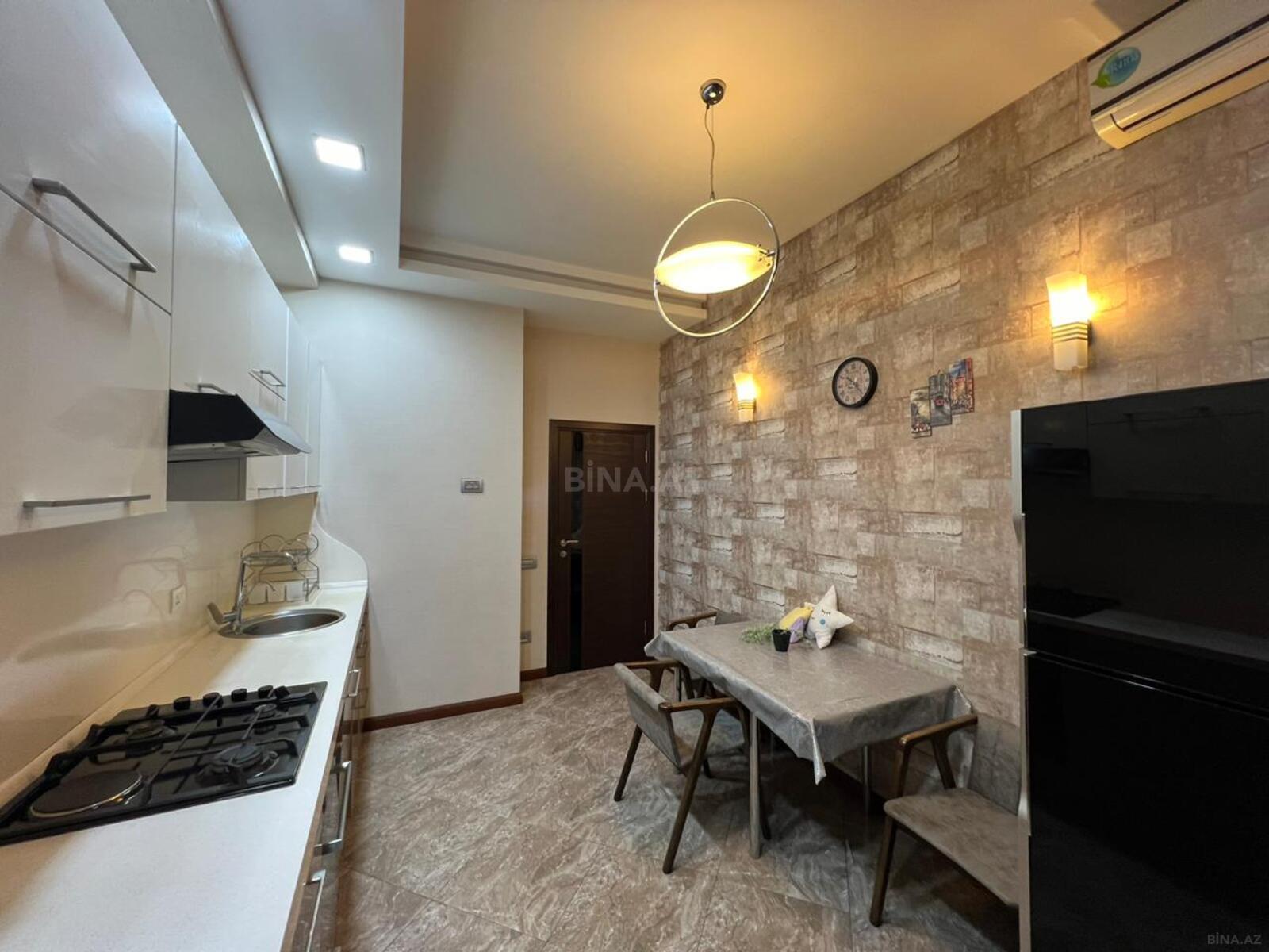 3 otaqlı yeni tikili - 8 Noyabr m. - 150 m² (21)