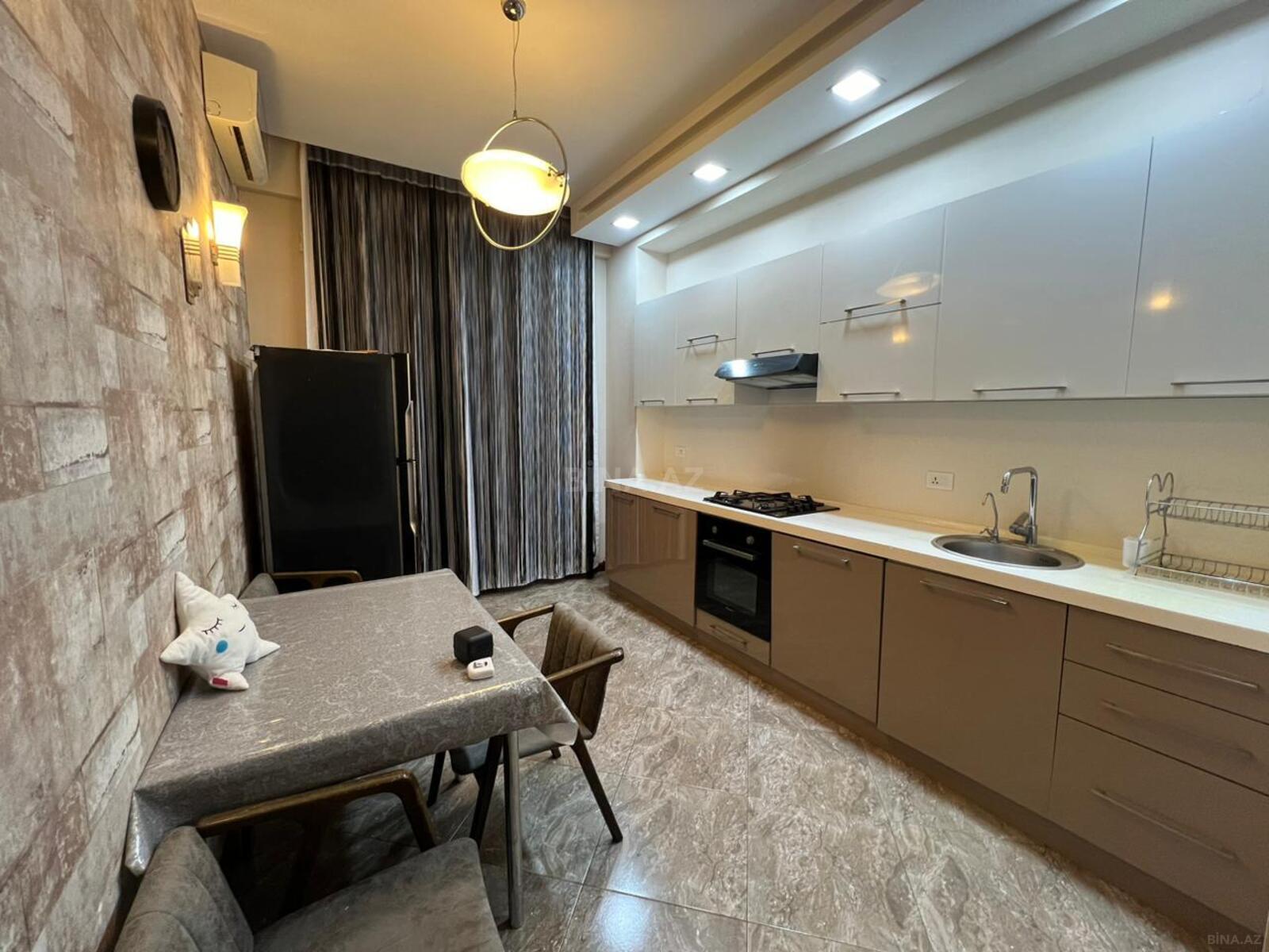 3 otaqlı yeni tikili - 8 Noyabr m. - 150 m² (6)