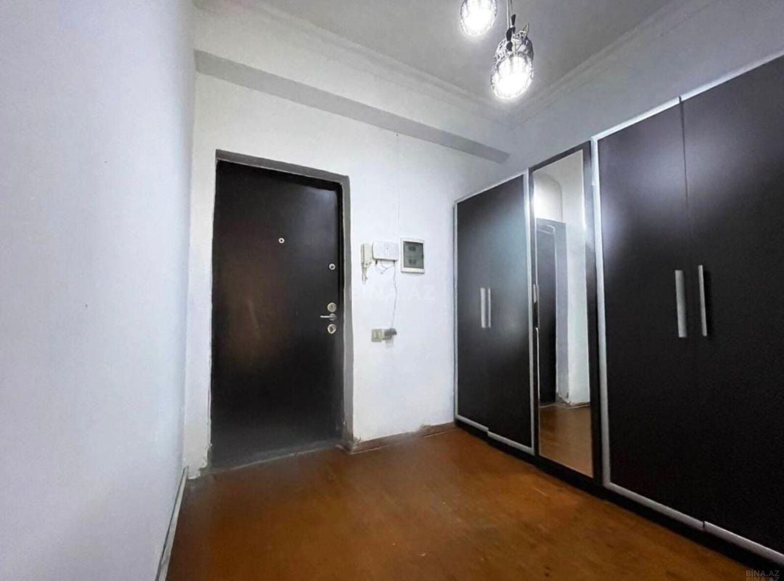 4 otaqlı yeni tikili - İnşaatçılar m. - 134.8 m² (1)