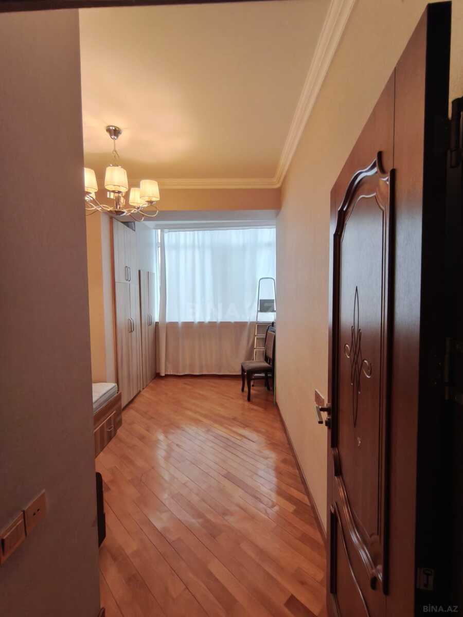 3 otaqlı yeni tikili - 8 Noyabr m. - 80 m² (17)