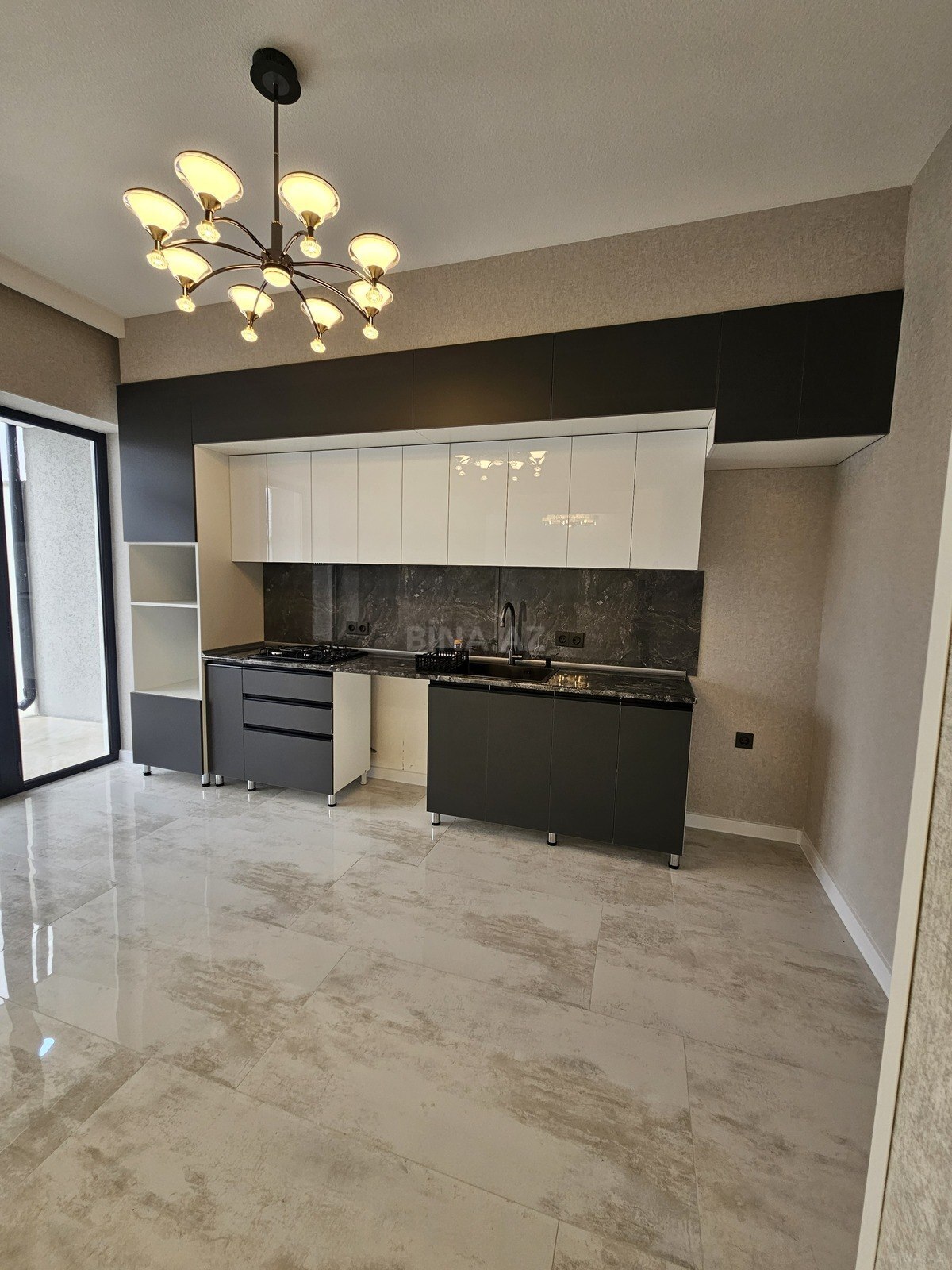 4 otaqlı həyət evi/bağ evi - Şüvəlan q. - 150 m² (7)