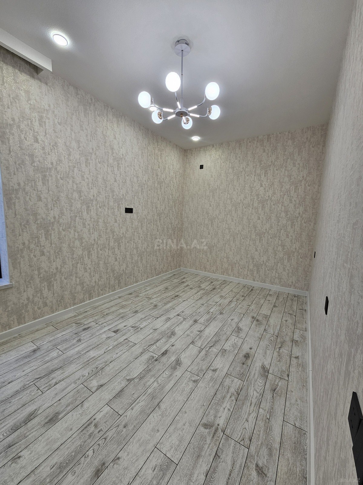 4 otaqlı həyət evi/bağ evi - Şüvəlan q. - 150 m² (11)