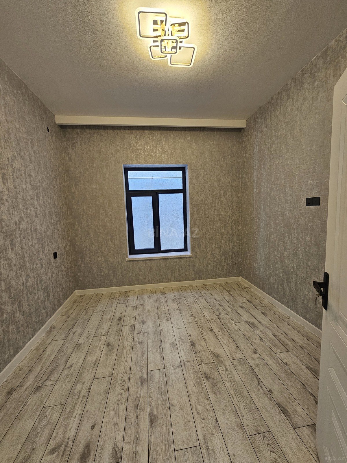 4 otaqlı həyət evi/bağ evi - Şüvəlan q. - 150 m² (12)