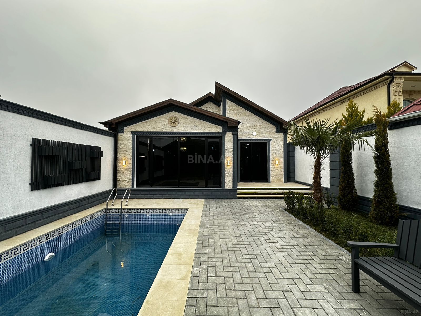 4 otaqlı həyət evi/bağ evi - Şüvəlan q. - 120 m² (1)
