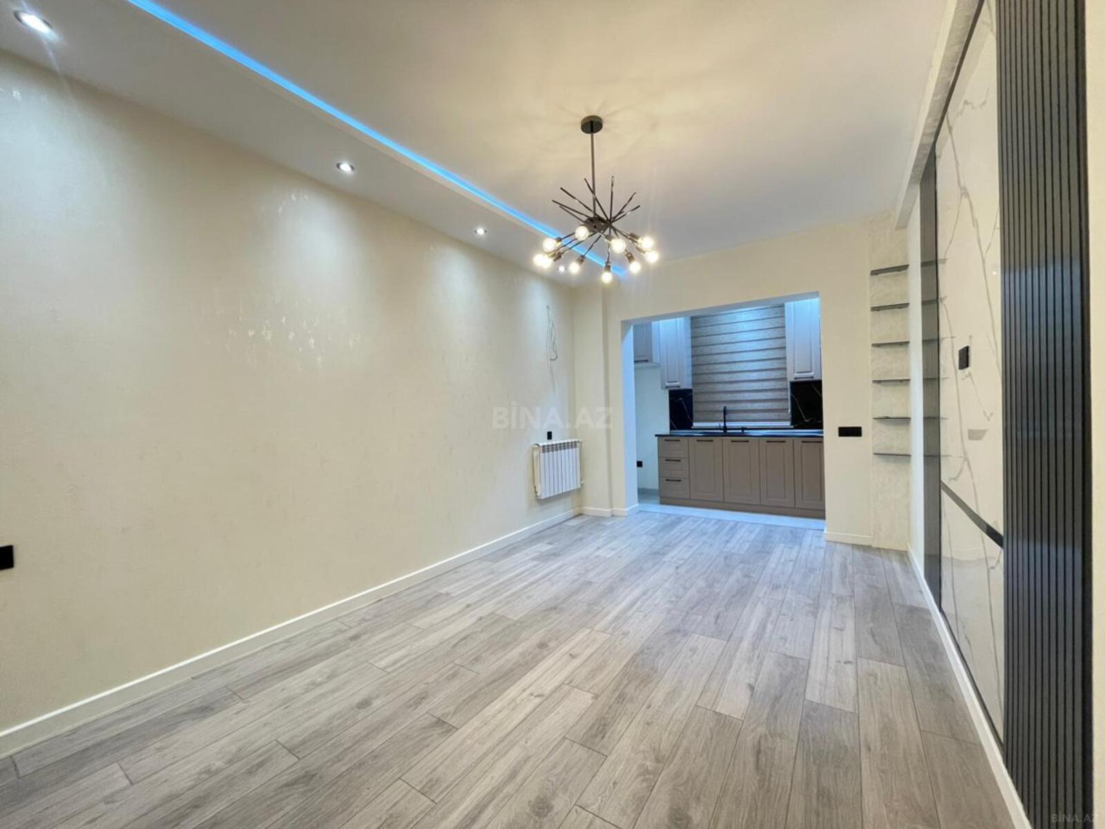 3 otaqlı köhnə tikili - Azadlıq Prospekti m. - 65 m² (1)