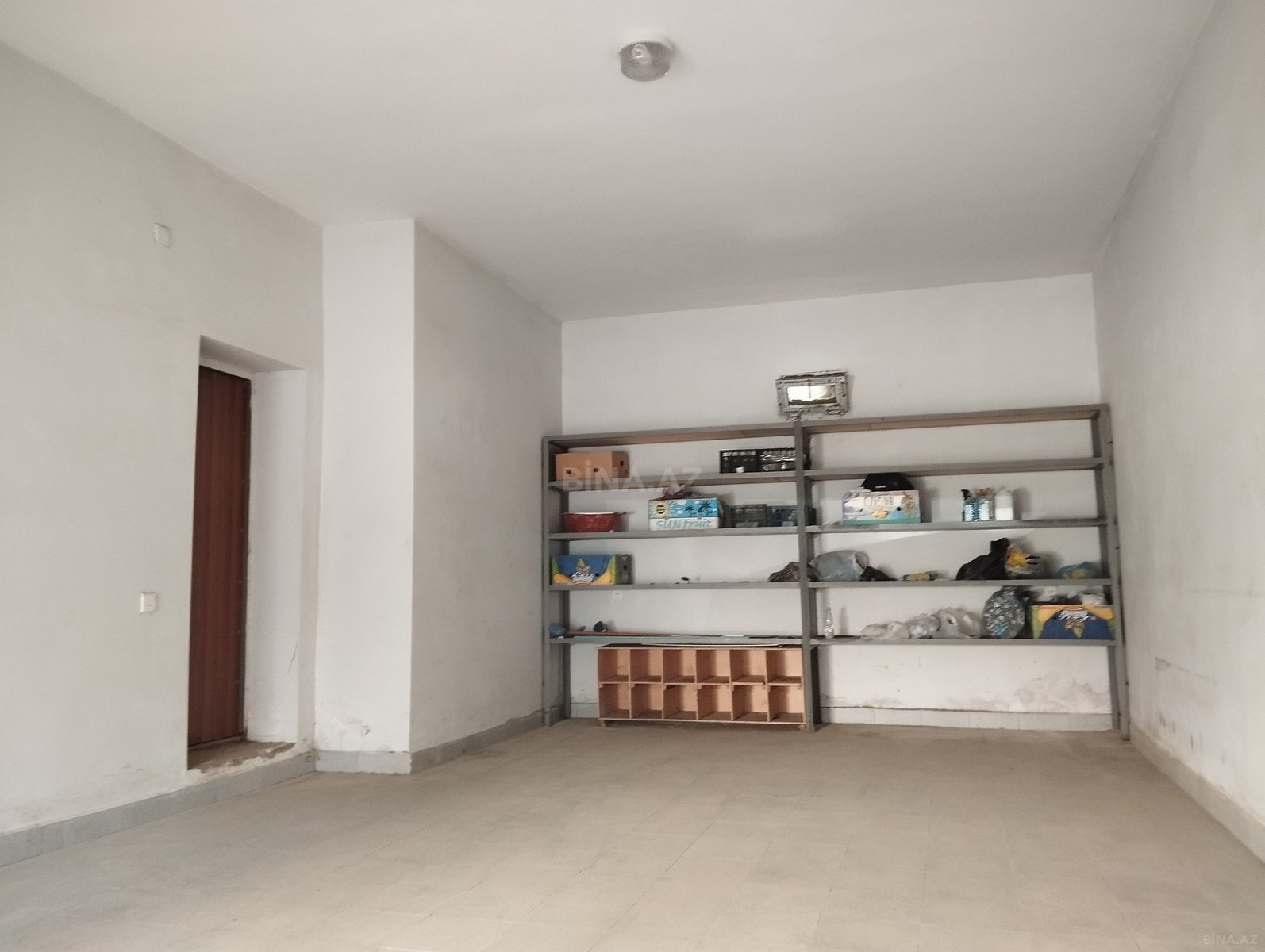 Qaraj - Xalqlar Dostluğu m. - 38 m² (2)