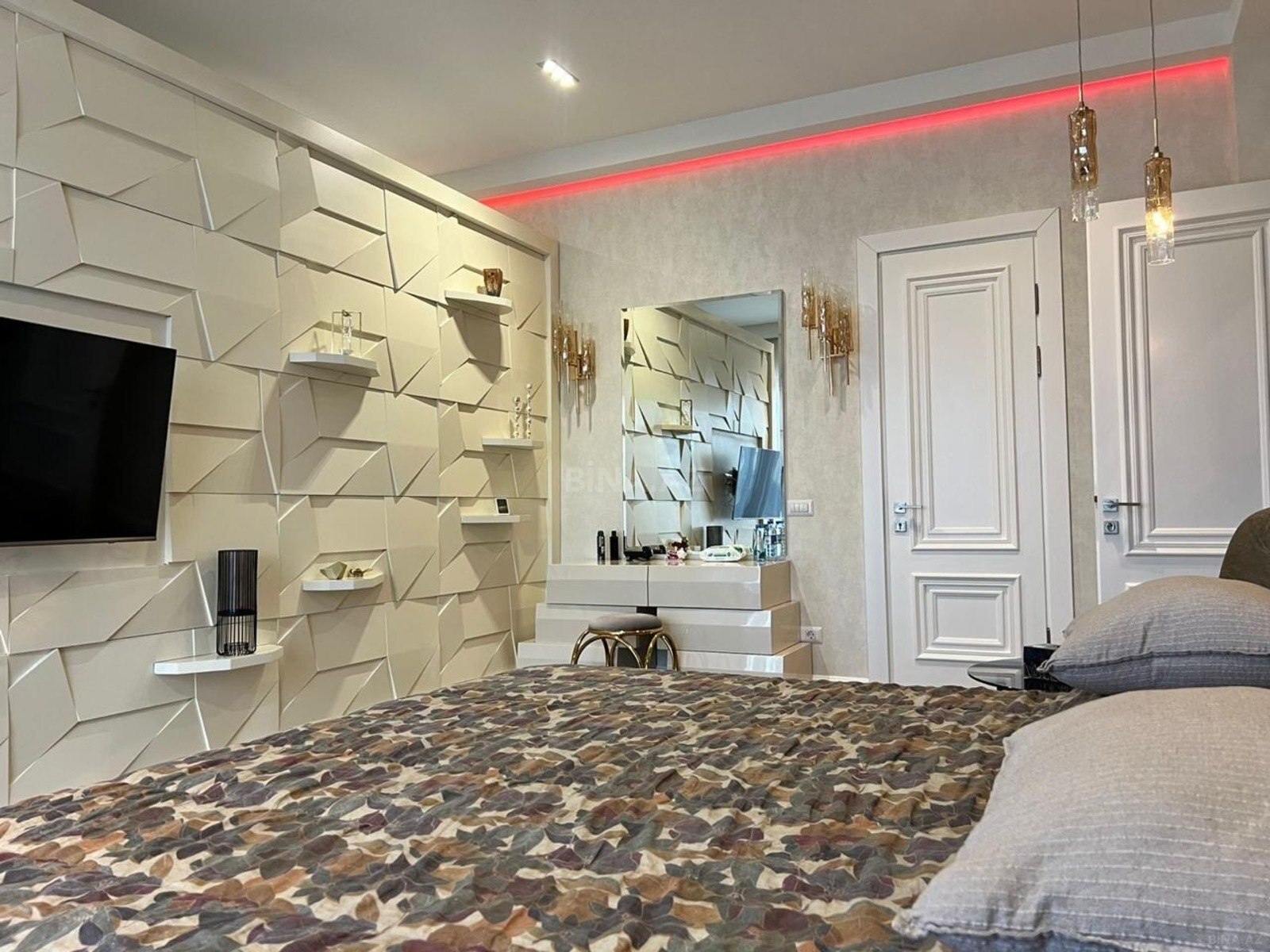 5 otaqlı həyət evi/bağ evi - Şüvəlan q. - 580 m² (19)