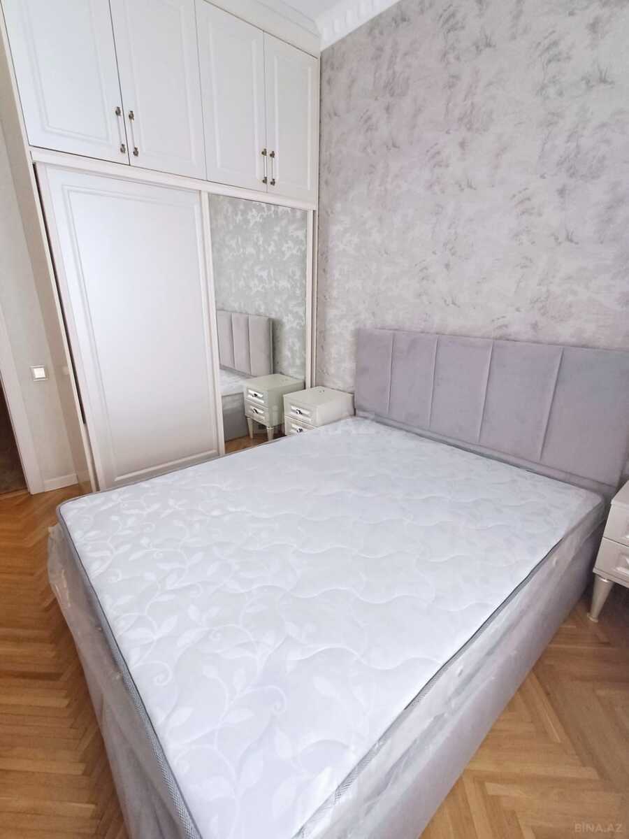 3 otaqlı köhnə tikili - 28 May m. - 130 m² (1)