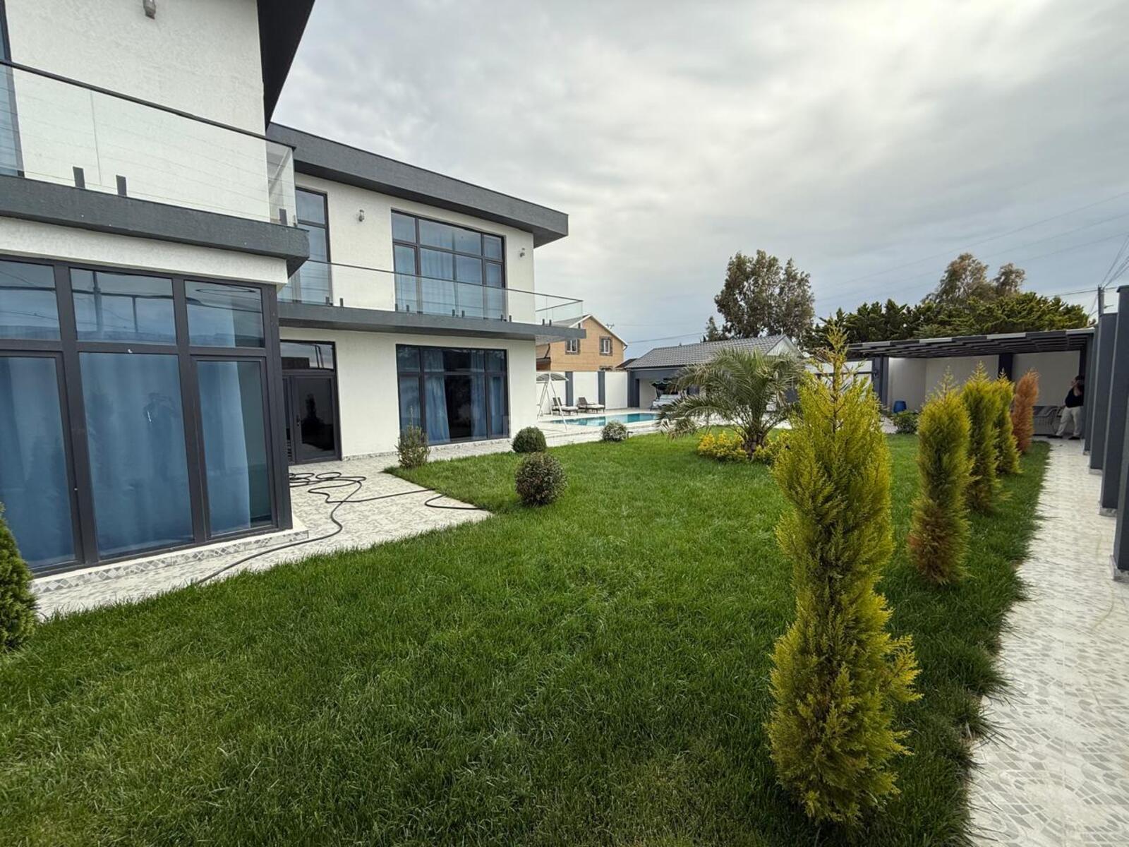 5-комн. дом/дача - пос. Пиршаги - 250 м² (11)