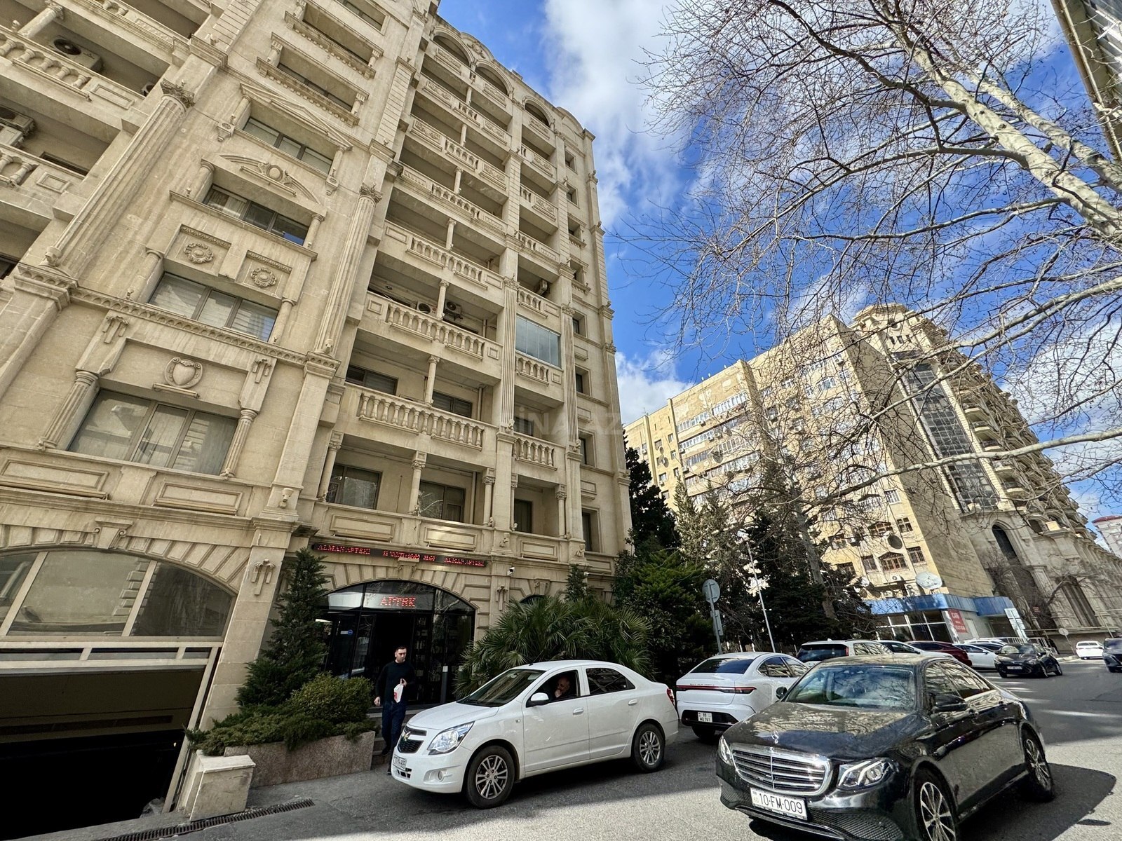 4-комн. вторичка - м. Низами - 120 м² (19)