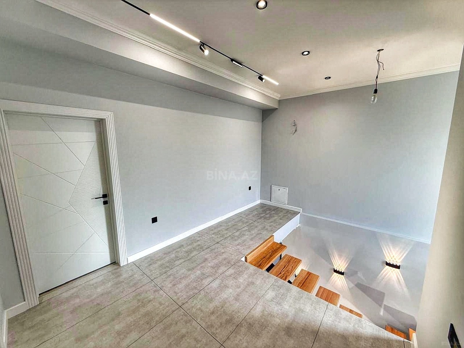 8-комн. дом/дача - пос. Новханы - 400 м² (11)