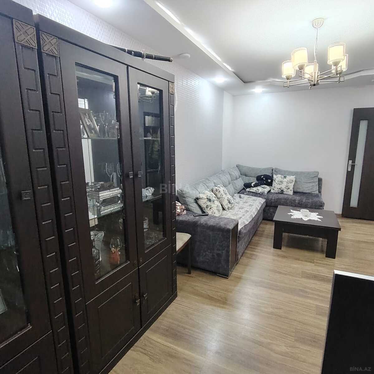 3 otaqlı köhnə tikili - Neftçilər m. - 75 m² (2)