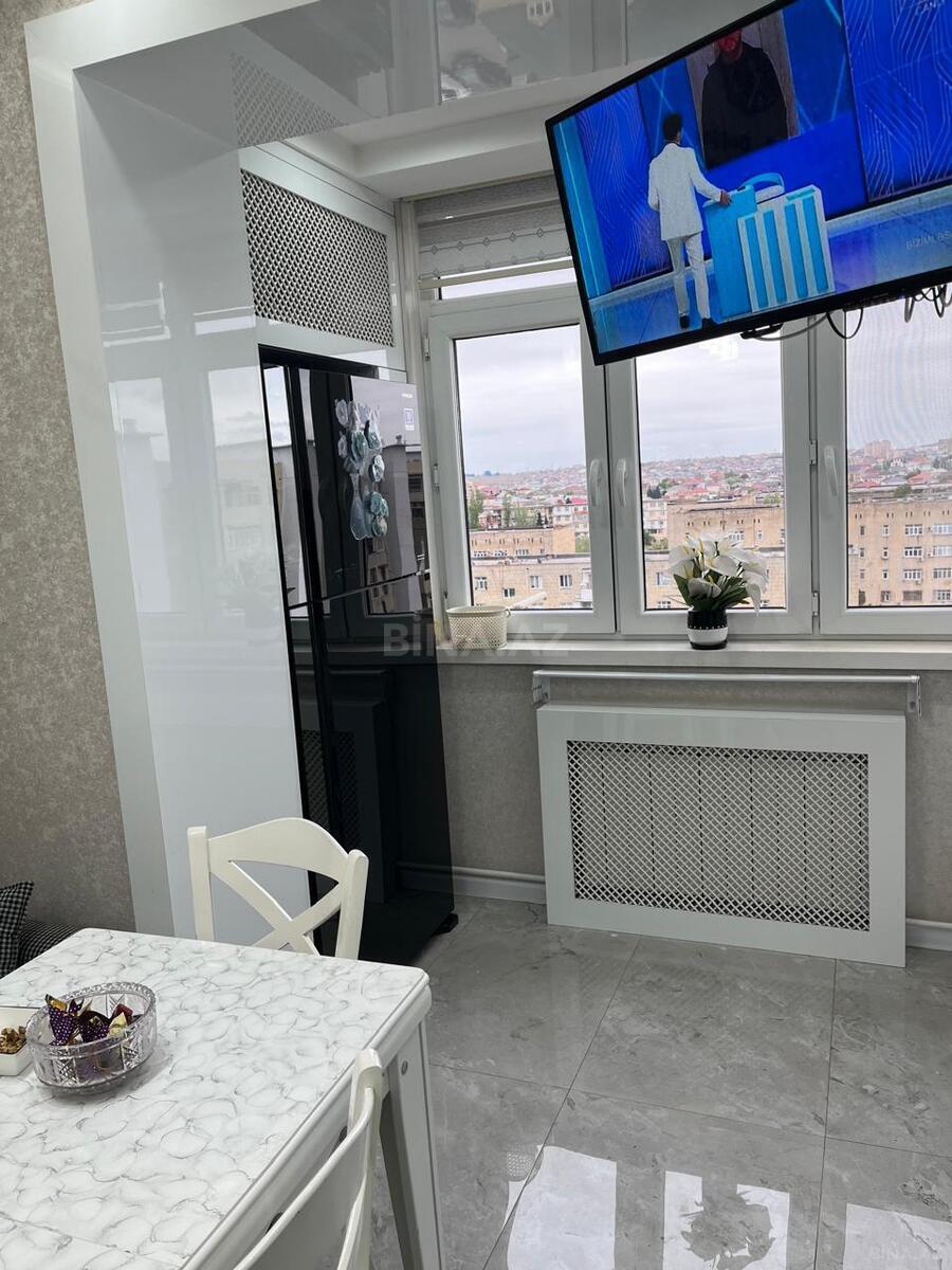 3 otaqlı köhnə tikili - Bakıxanov q. - 80 m² (22)
