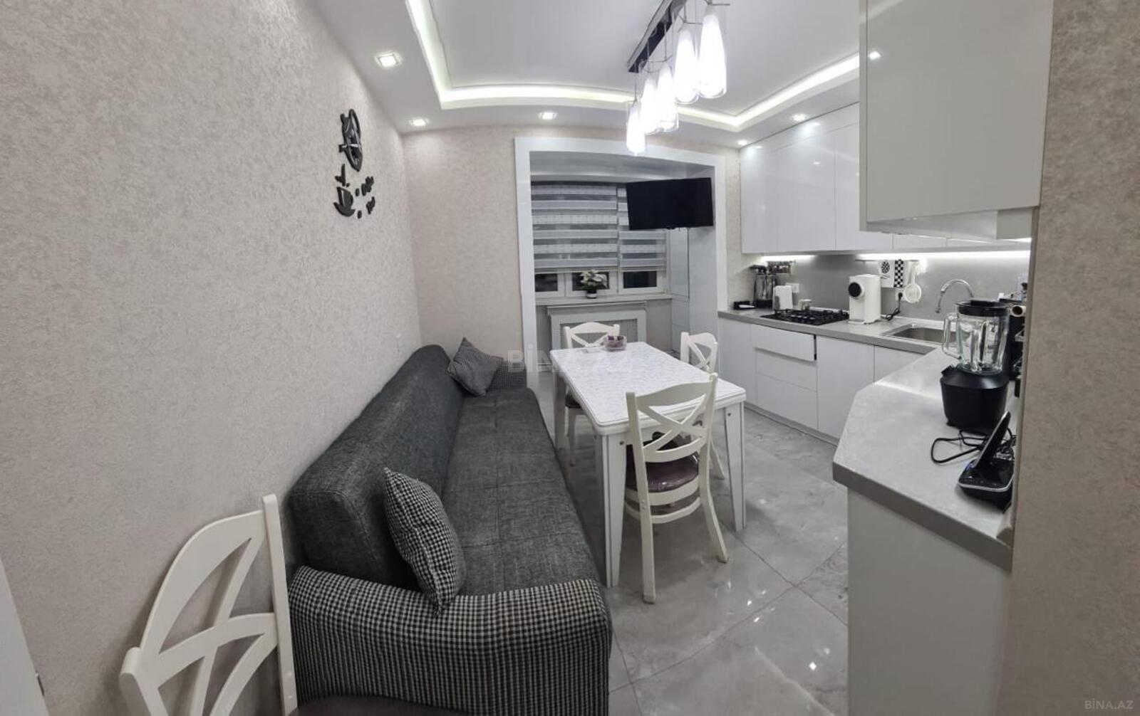 3 otaqlı köhnə tikili - Bakıxanov q. - 80 m² (1)