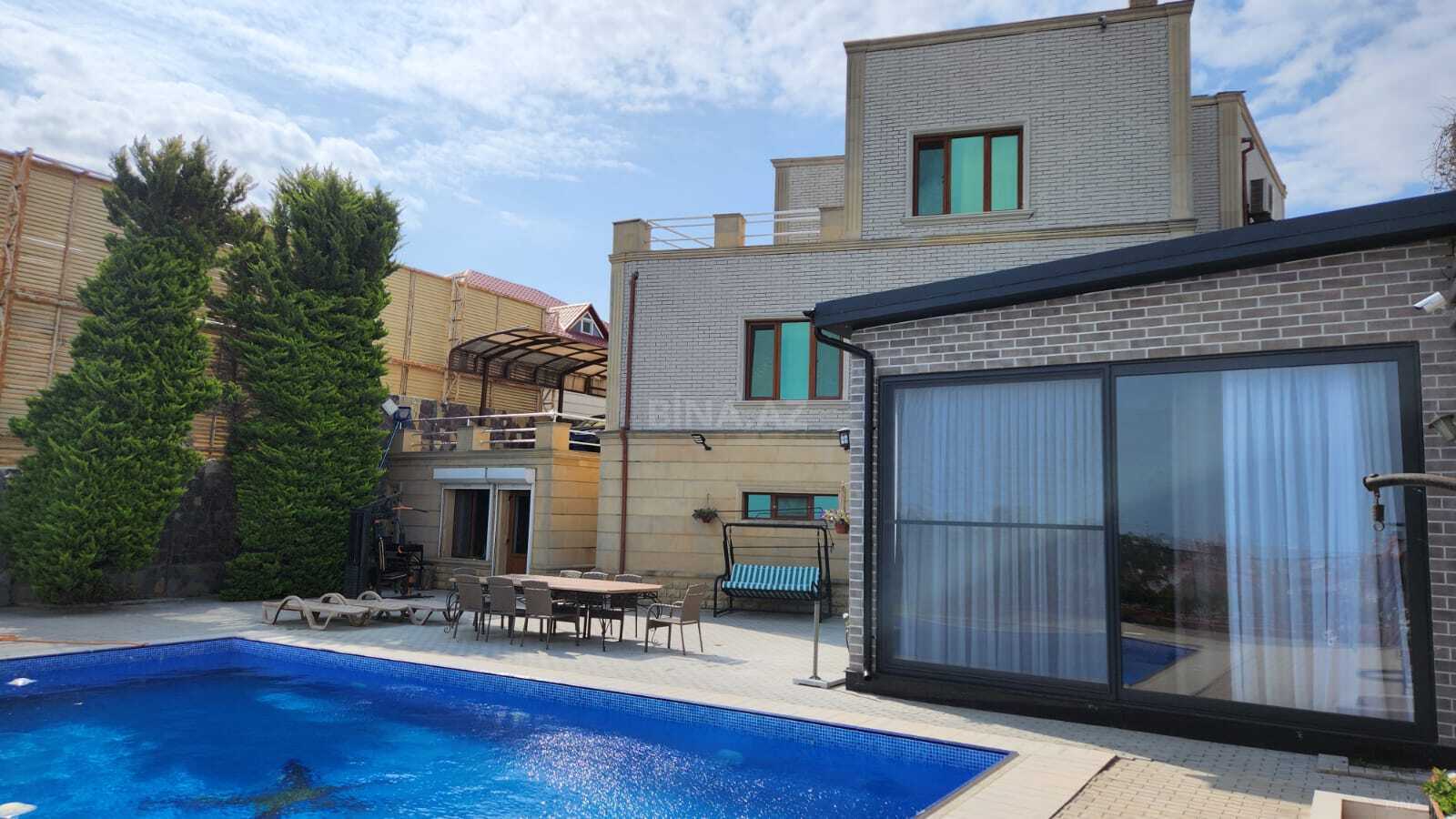 5 otaqlı həyət evi/bağ evi - Novxanı q. - 300 m² (3)