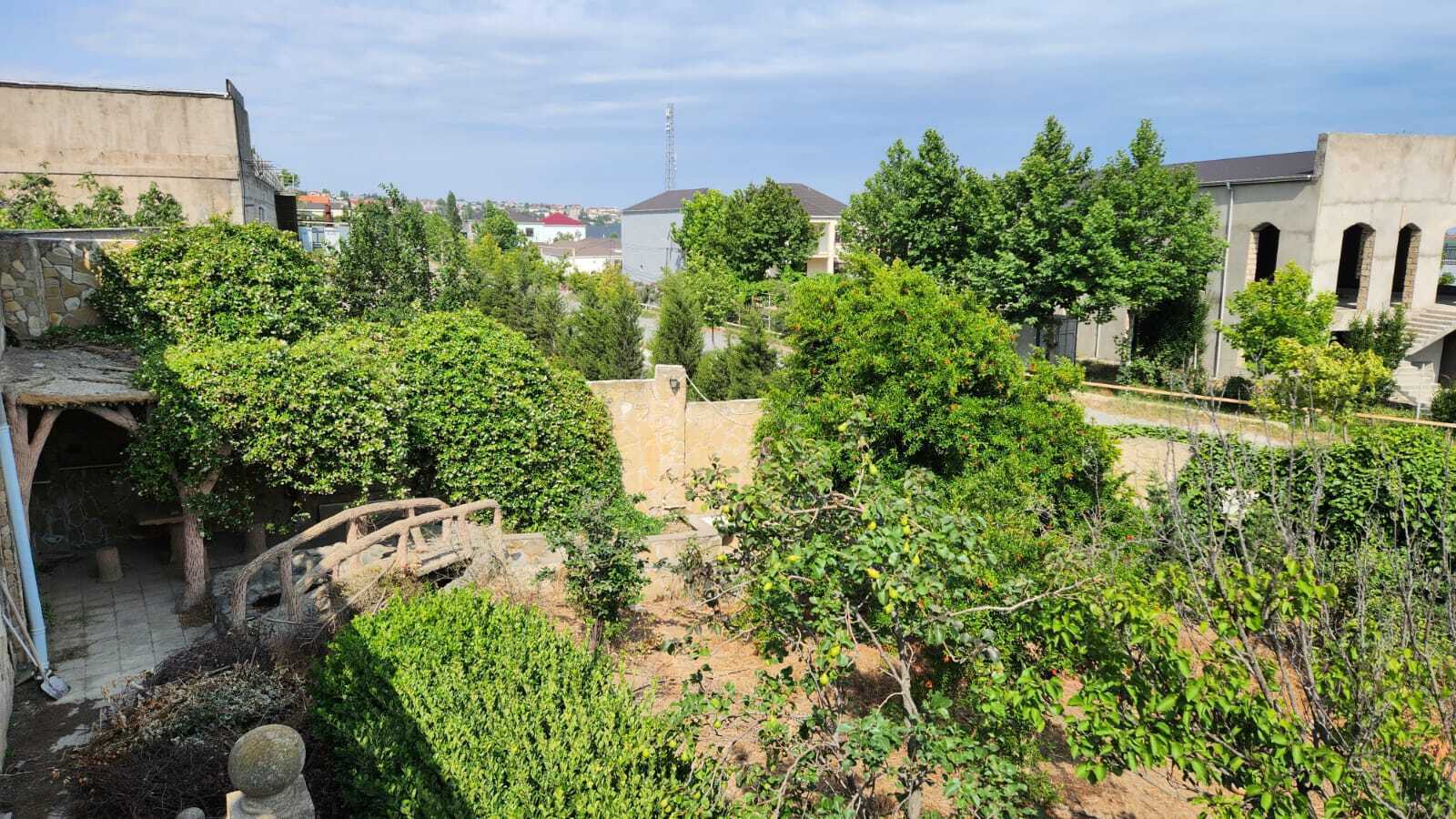 5 otaqlı həyət evi/bağ evi - Novxanı q. - 300 m² (8)
