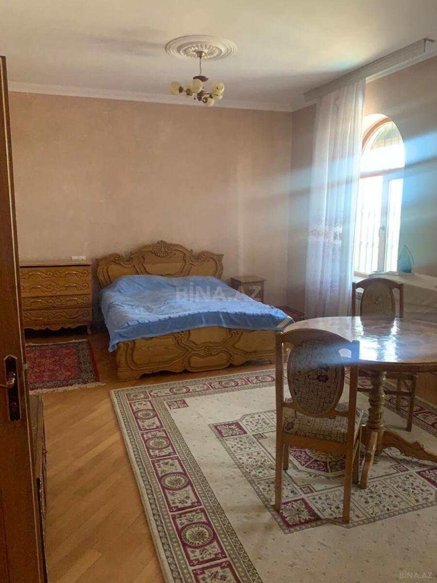 6 otaqlı həyət evi/bağ evi - Novxanı q. - 200 m² (24)