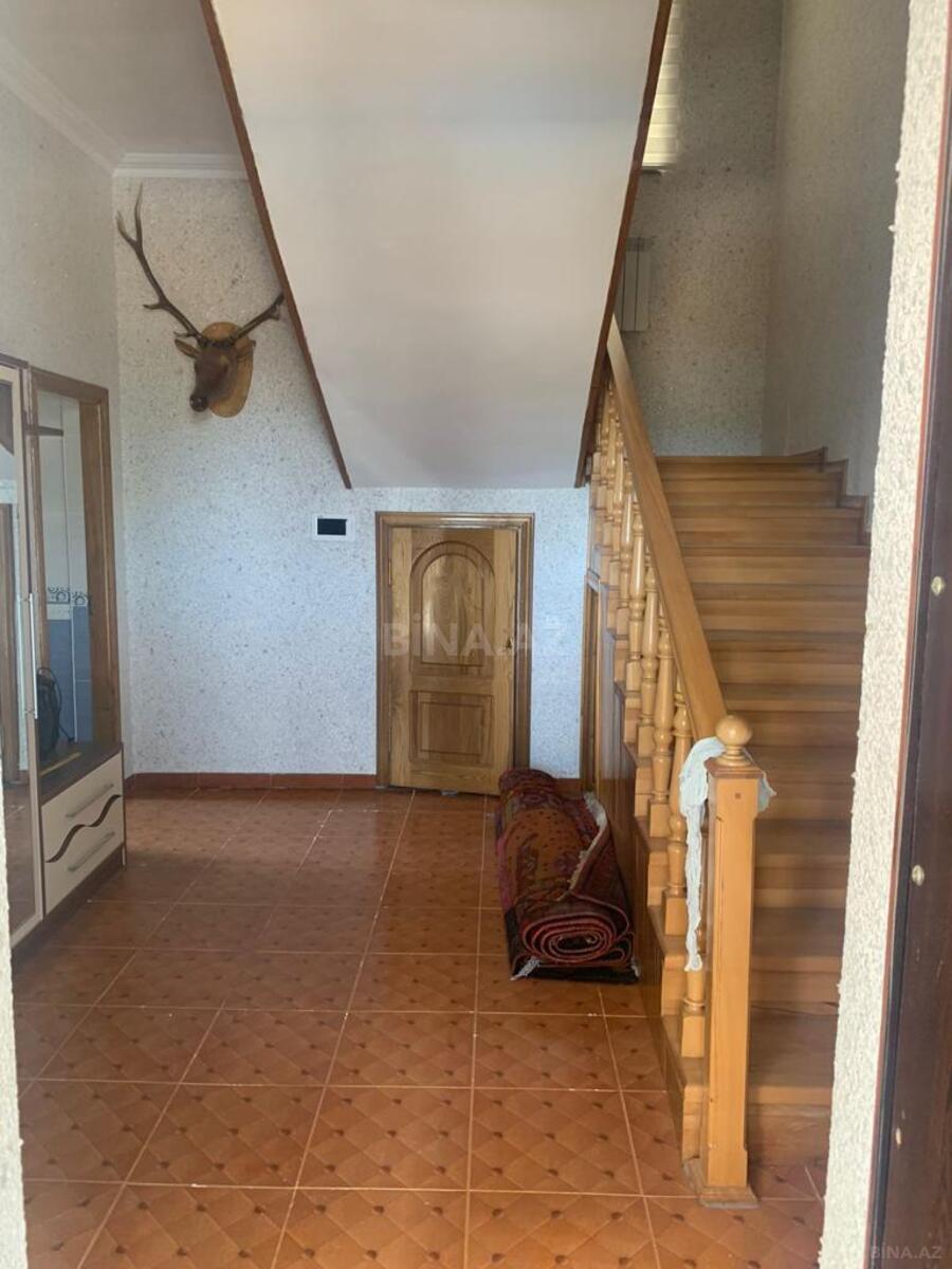 6 otaqlı həyət evi/bağ evi - Novxanı q. - 200 m² (14)
