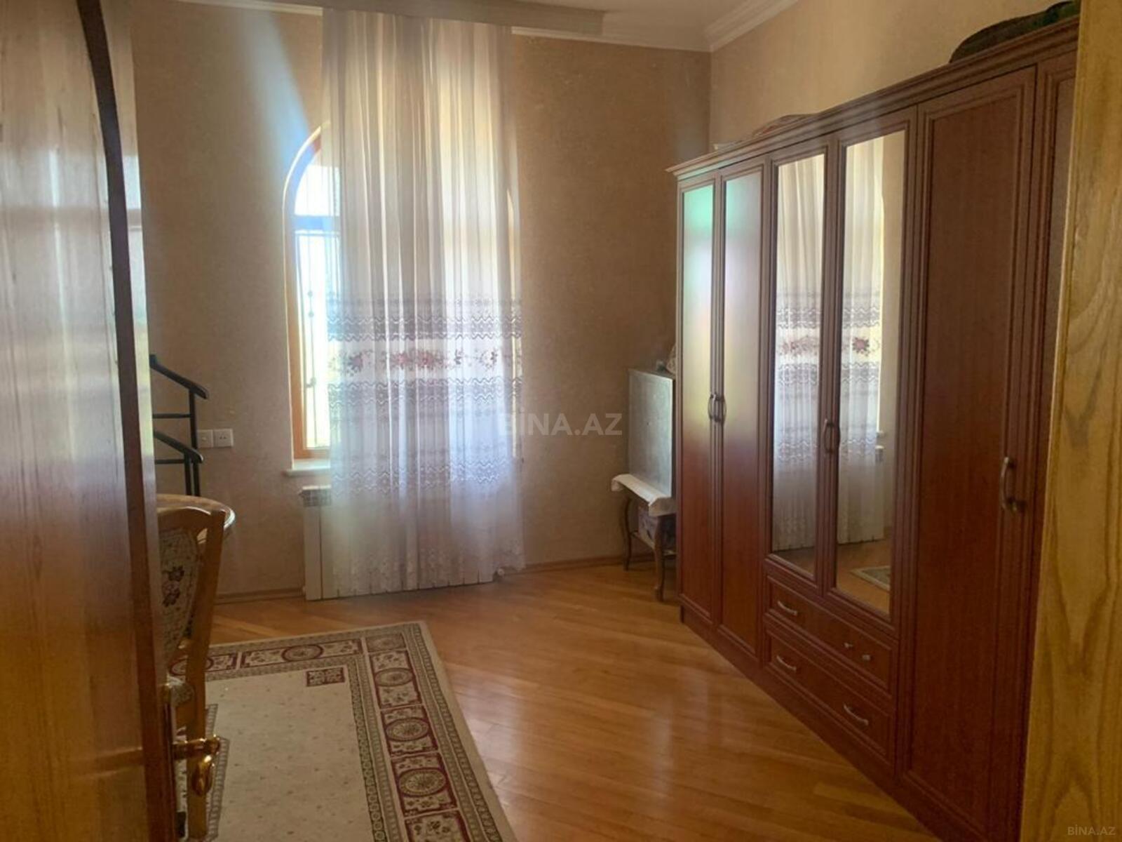 6 otaqlı həyət evi/bağ evi - Novxanı q. - 200 m² (22)