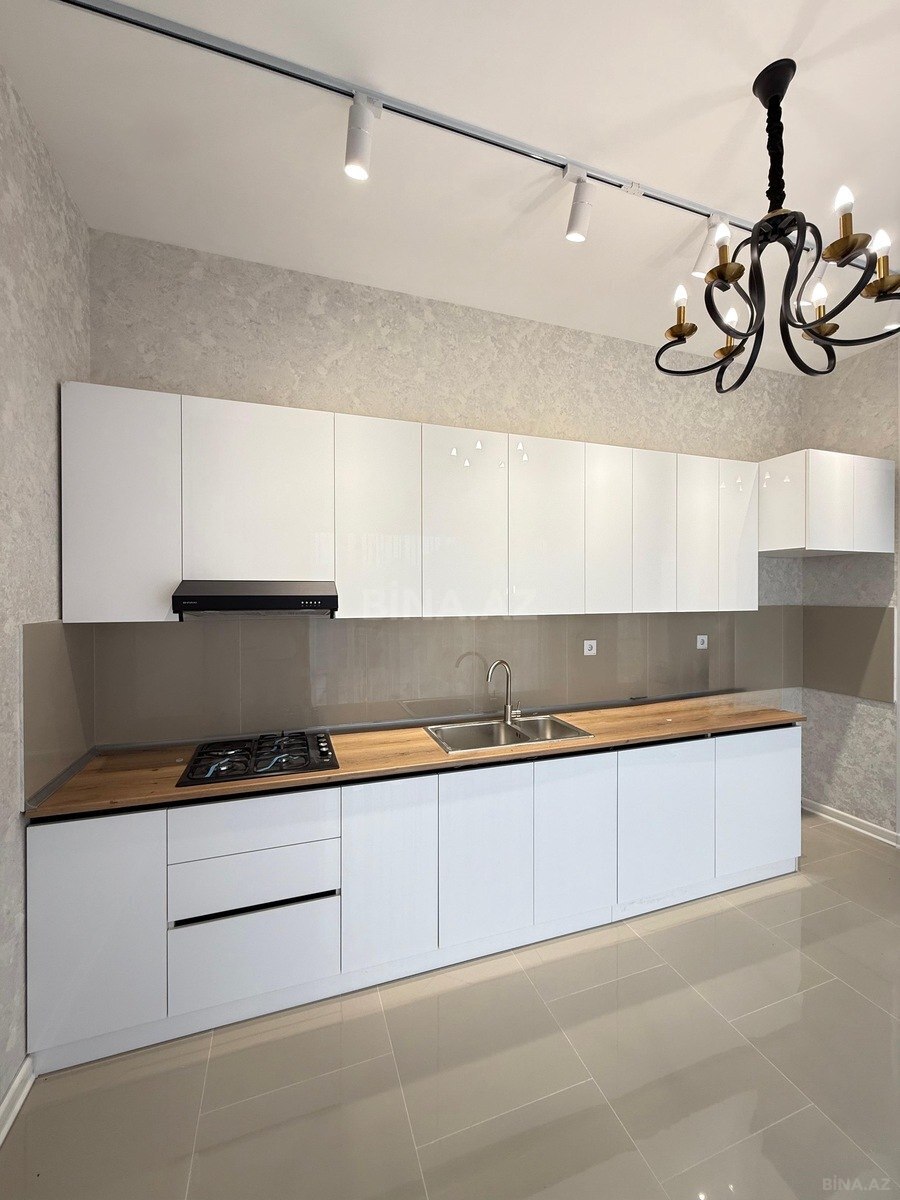 4 otaqlı həyət evi/bağ evi - Şüvəlan q. - 150 m² (16)