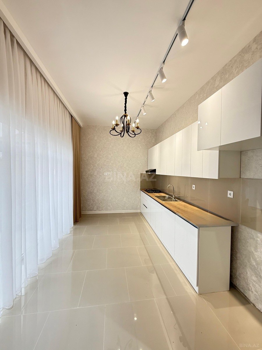 4 otaqlı həyət evi/bağ evi - Şüvəlan q. - 150 m² (15)