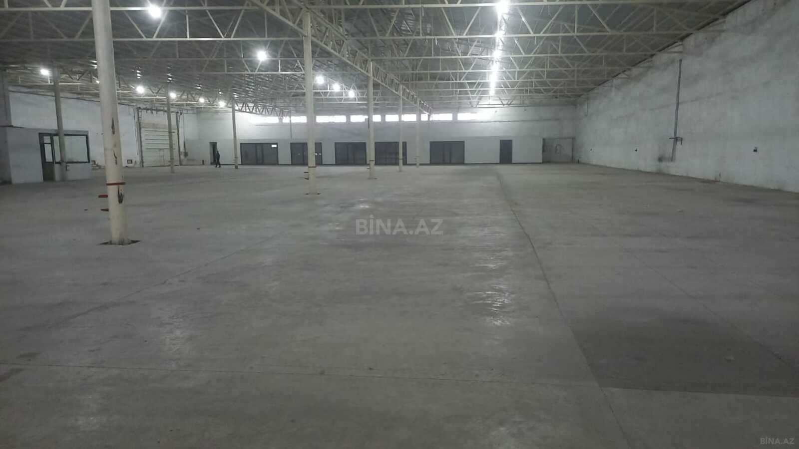 Объект - пос. Бинагади - 3500 м² (1)