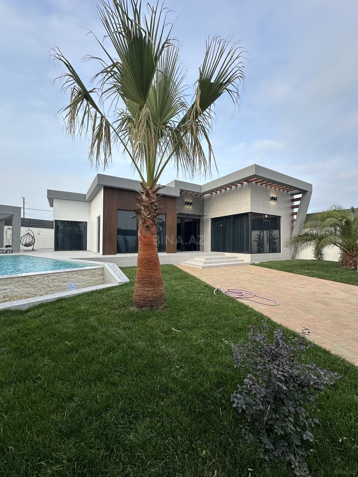 5 otaqlı həyət evi/bağ evi - Mərdəkan q. - 250 m² (1)