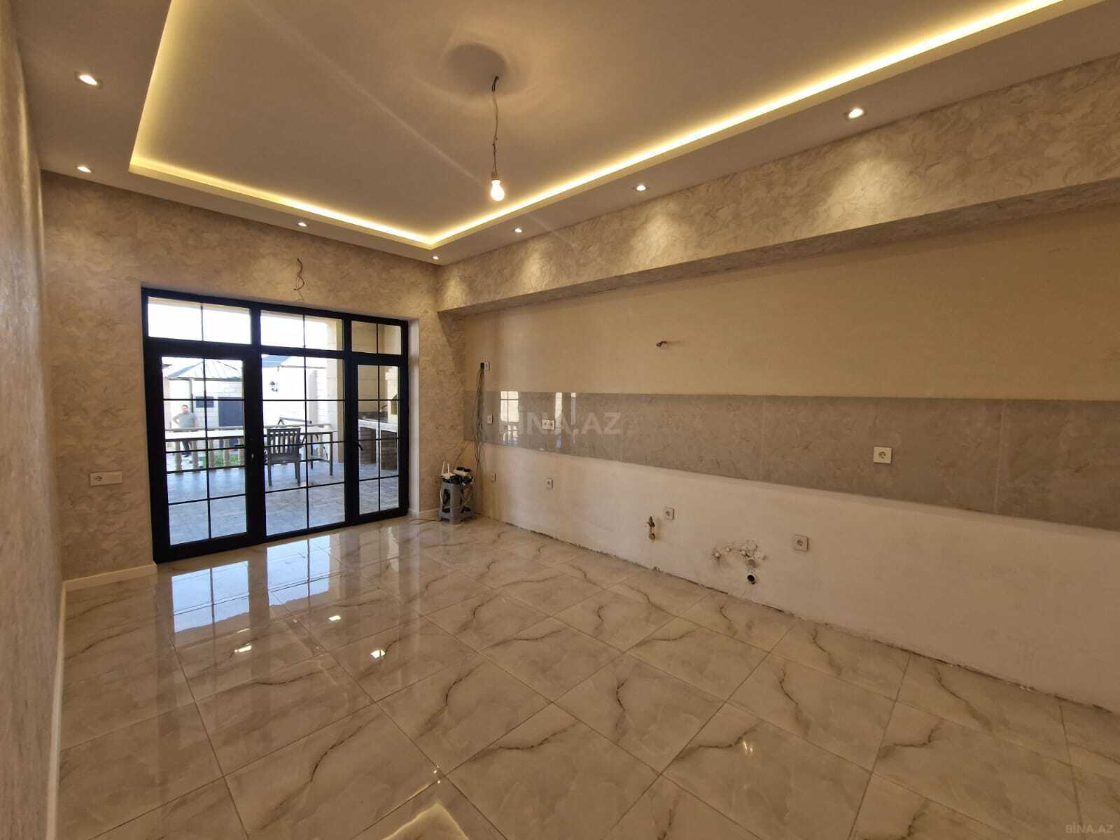 4 otaqlı həyət evi/bağ evi - Buzovna q. - 212 m² (19)