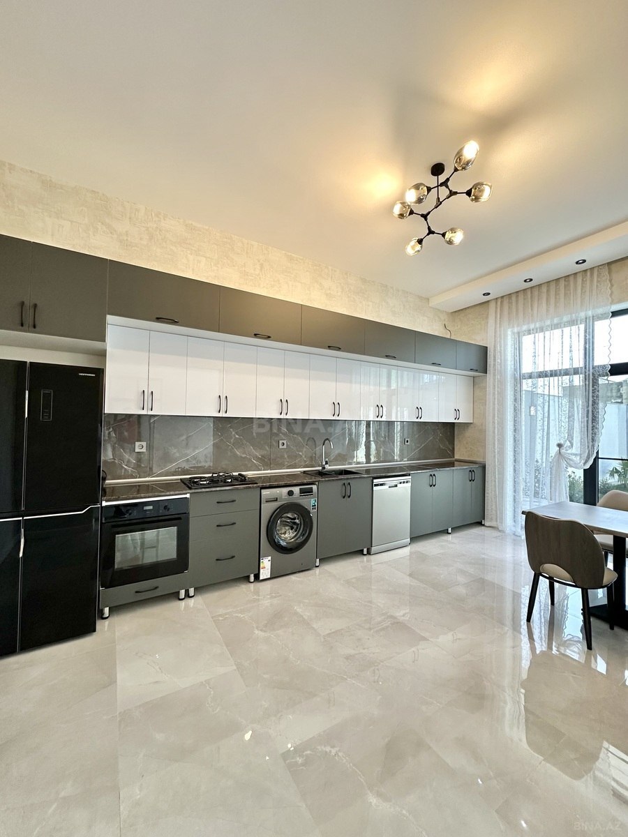 4 otaqlı həyət evi/bağ evi - Şüvəlan q. - 270 m² (5)