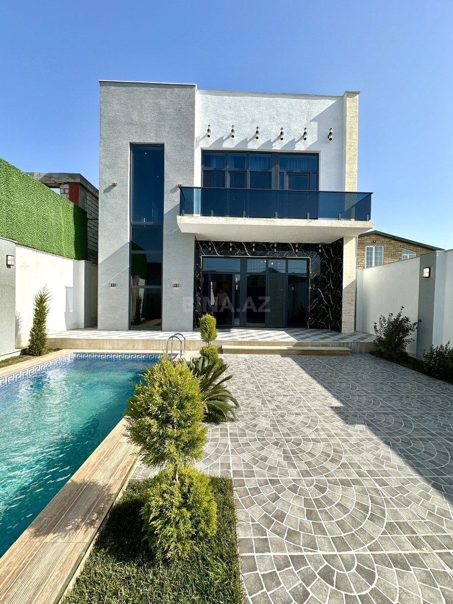 4 otaqlı həyət evi/bağ evi - Şüvəlan q. - 270 m² (1)