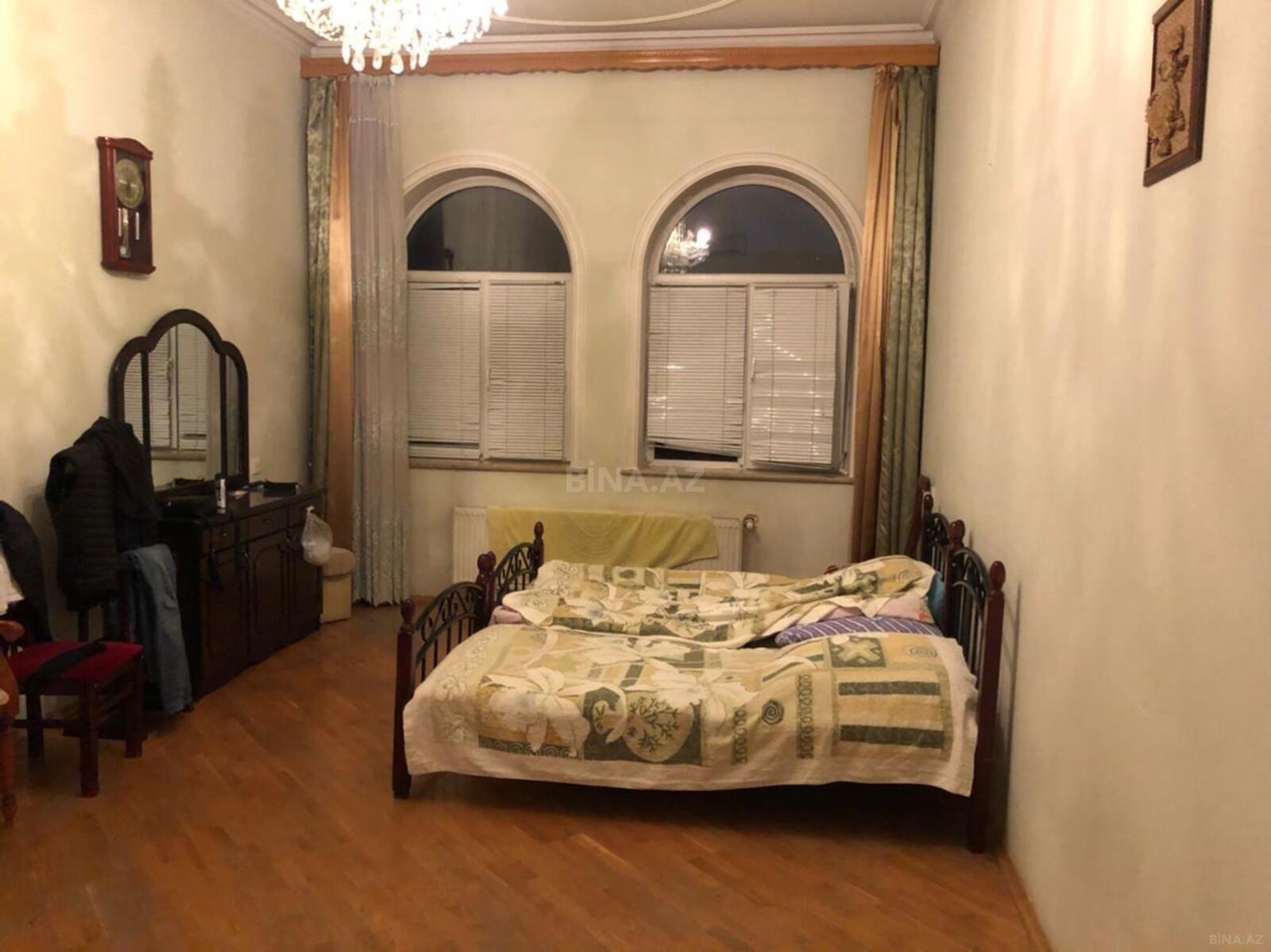 8 otaqlı həyət evi/bağ evi - 20-ci sahə q. - 450 m² (16)