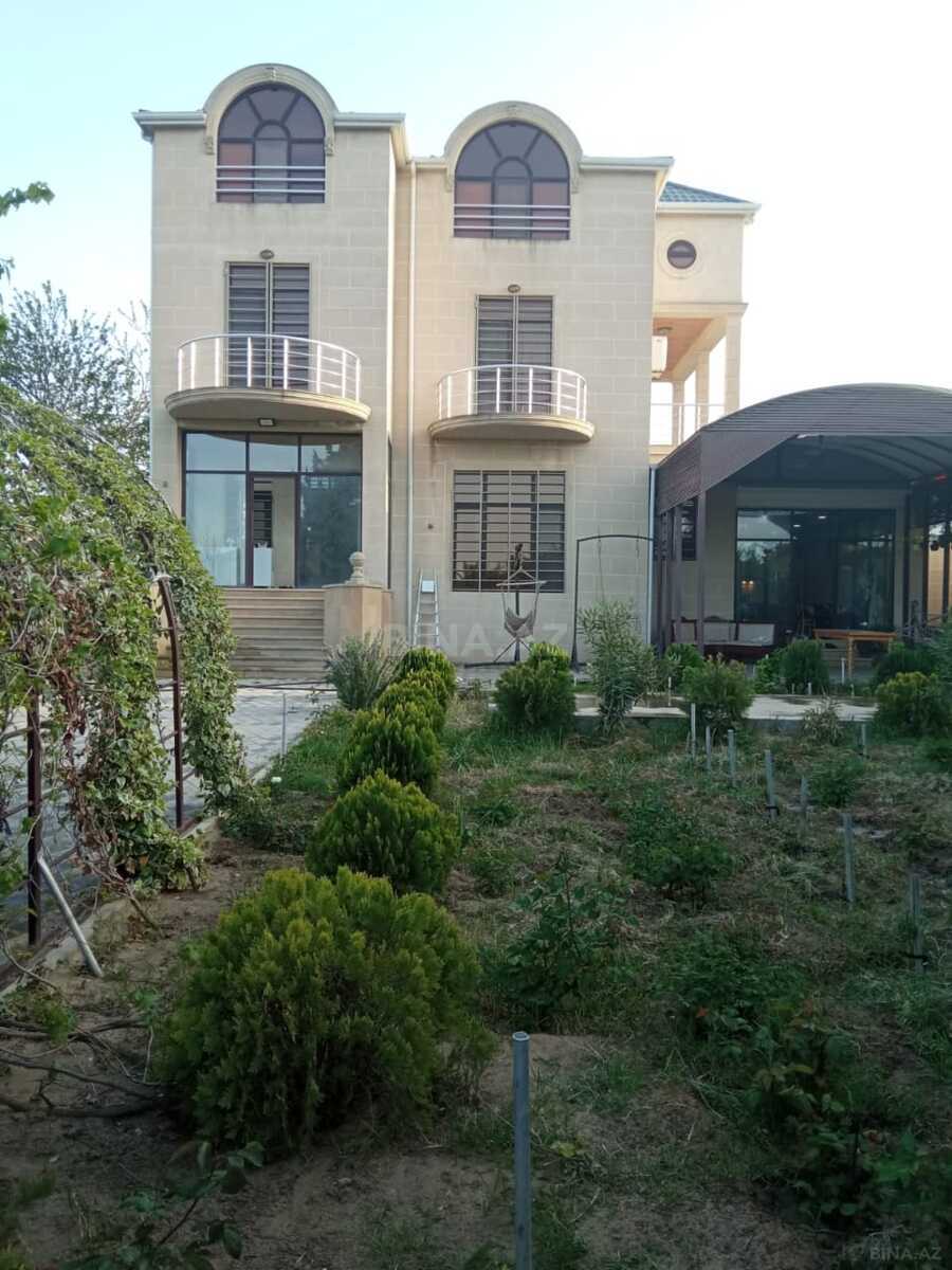 6 otaqlı həyət evi/bağ evi - Novxanı q. - 250 m² (2)