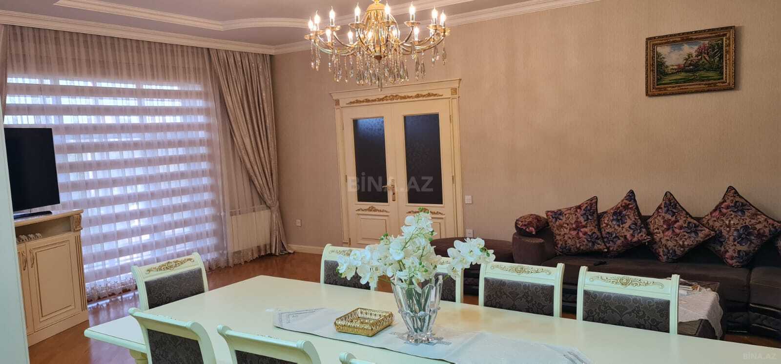 6 otaqlı həyət evi/bağ evi - Novxanı q. - 250 m² (12)