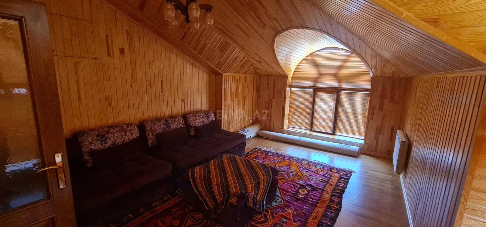 6 otaqlı həyət evi/bağ evi - Novxanı q. - 250 m² (13)