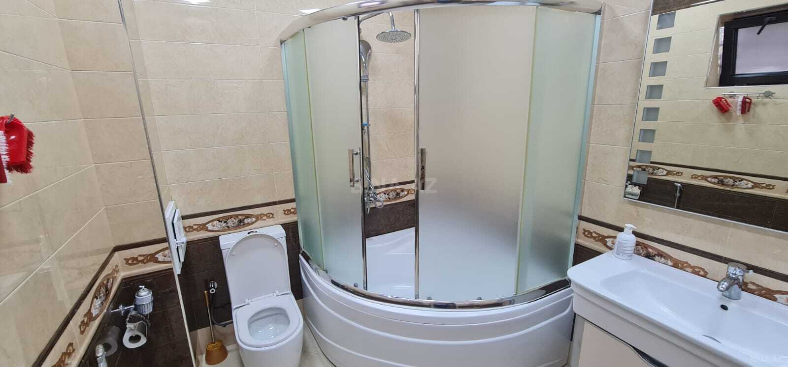 6 otaqlı həyət evi/bağ evi - Novxanı q. - 250 m² (15)