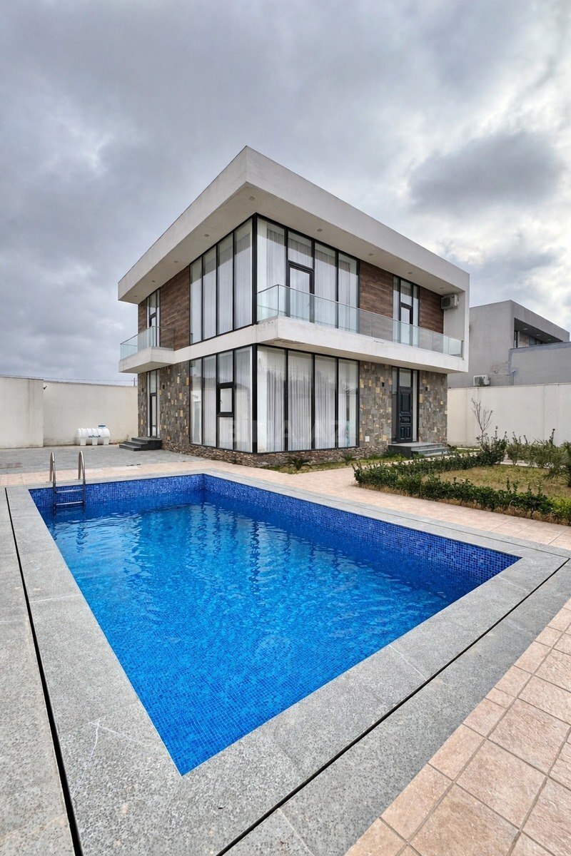 4 otaqlı həyət evi/bağ evi - Şüvəlan q. - 210 m² (1)