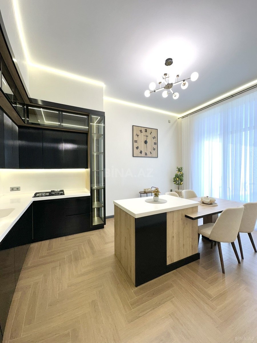 5 otaqlı həyət evi/bağ evi - Şüvəlan q. - 240 m² (6)