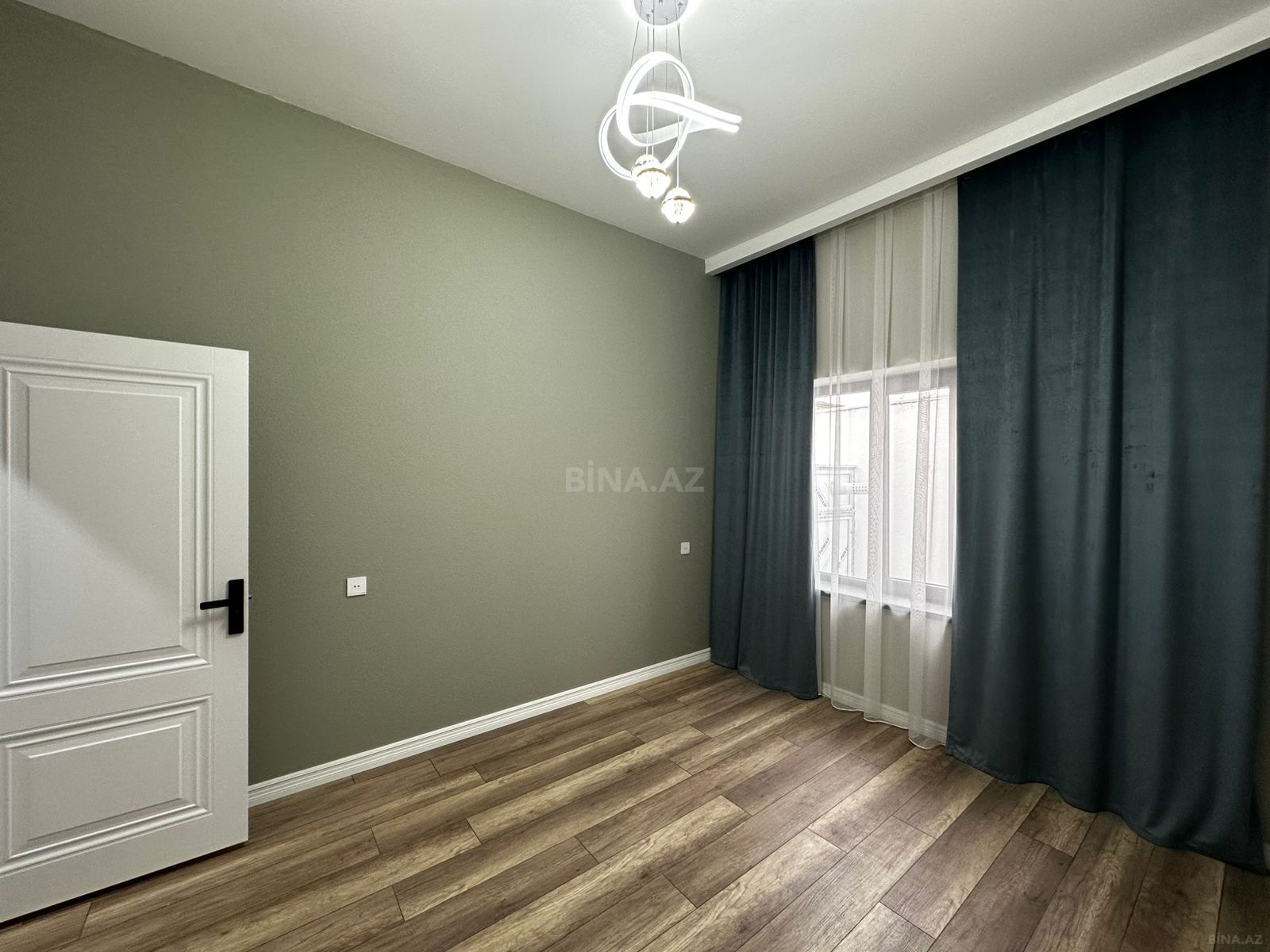 4 otaqlı həyət evi/bağ evi - Şüvəlan q. - 120 m² (9)