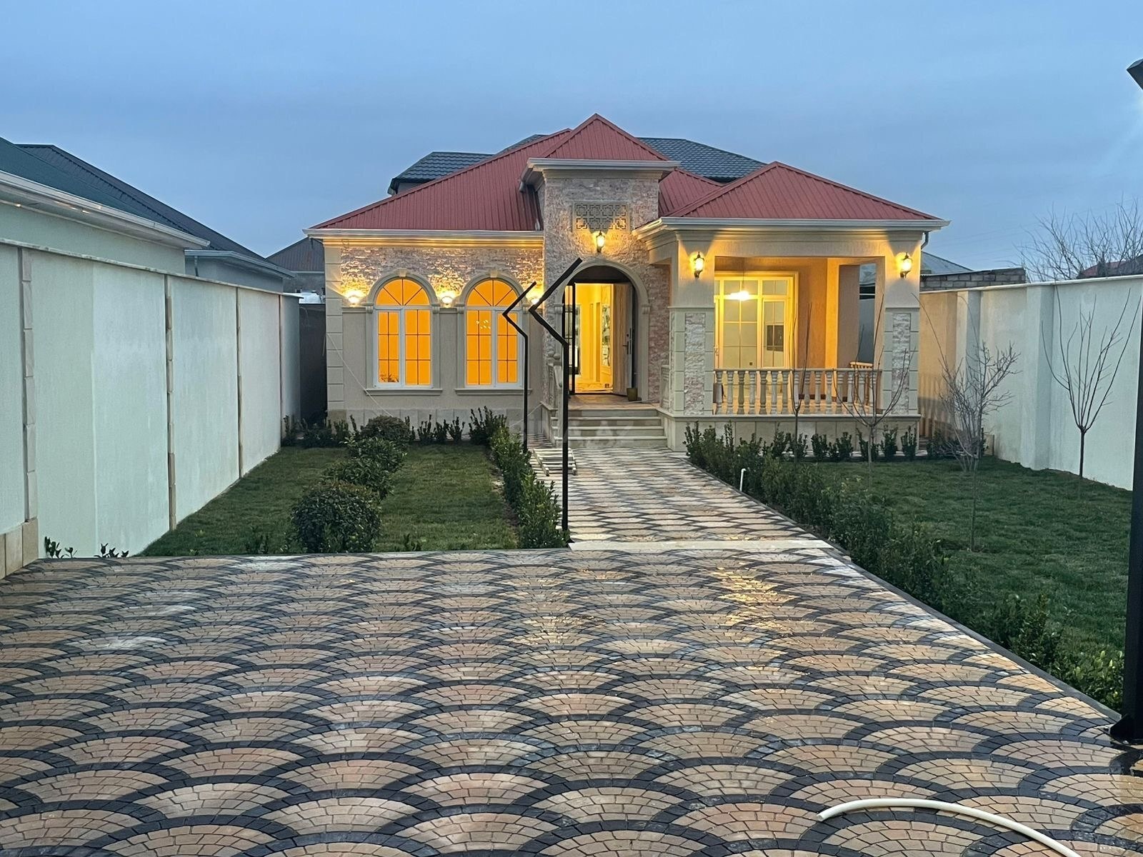 4 otaqlı həyət evi/bağ evi - Buzovna q. - 145 m² (2)