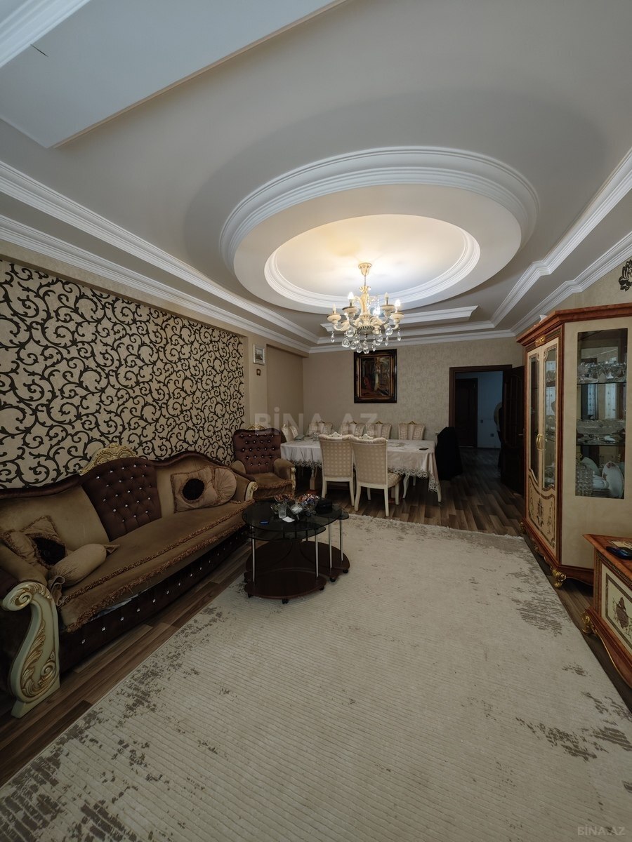 3 otaqlı Yeni tikili, Bakıxanov q., Bakı