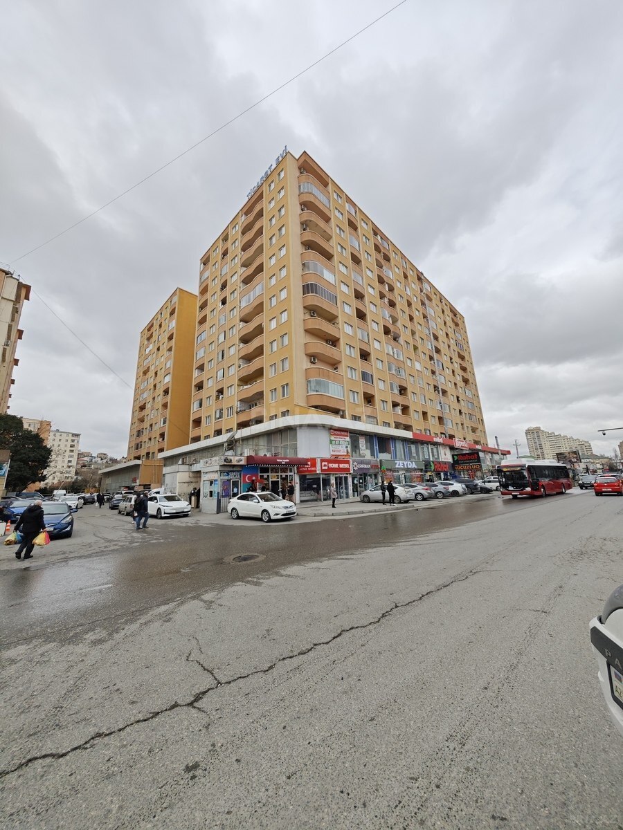 3 otaqlı Yeni tikili, Bakıxanov q., Bakı