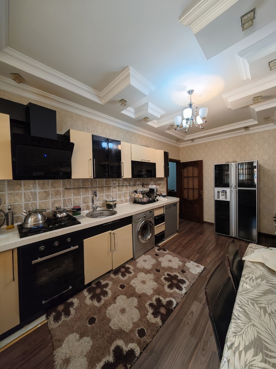 3 otaqlı Yeni tikili, Bakıxanov q., Bakı