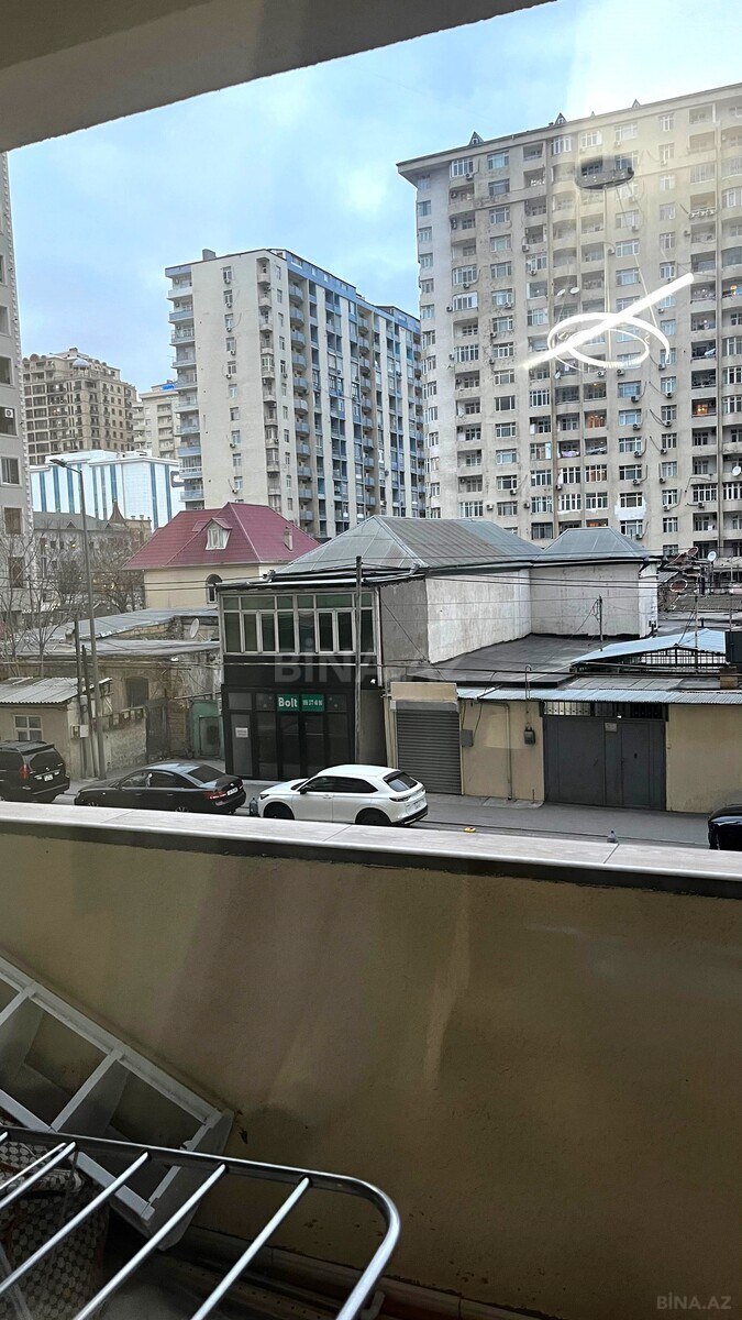 3 otaqlı yeni tikili - 8 Noyabr m. - 105 m² (15)