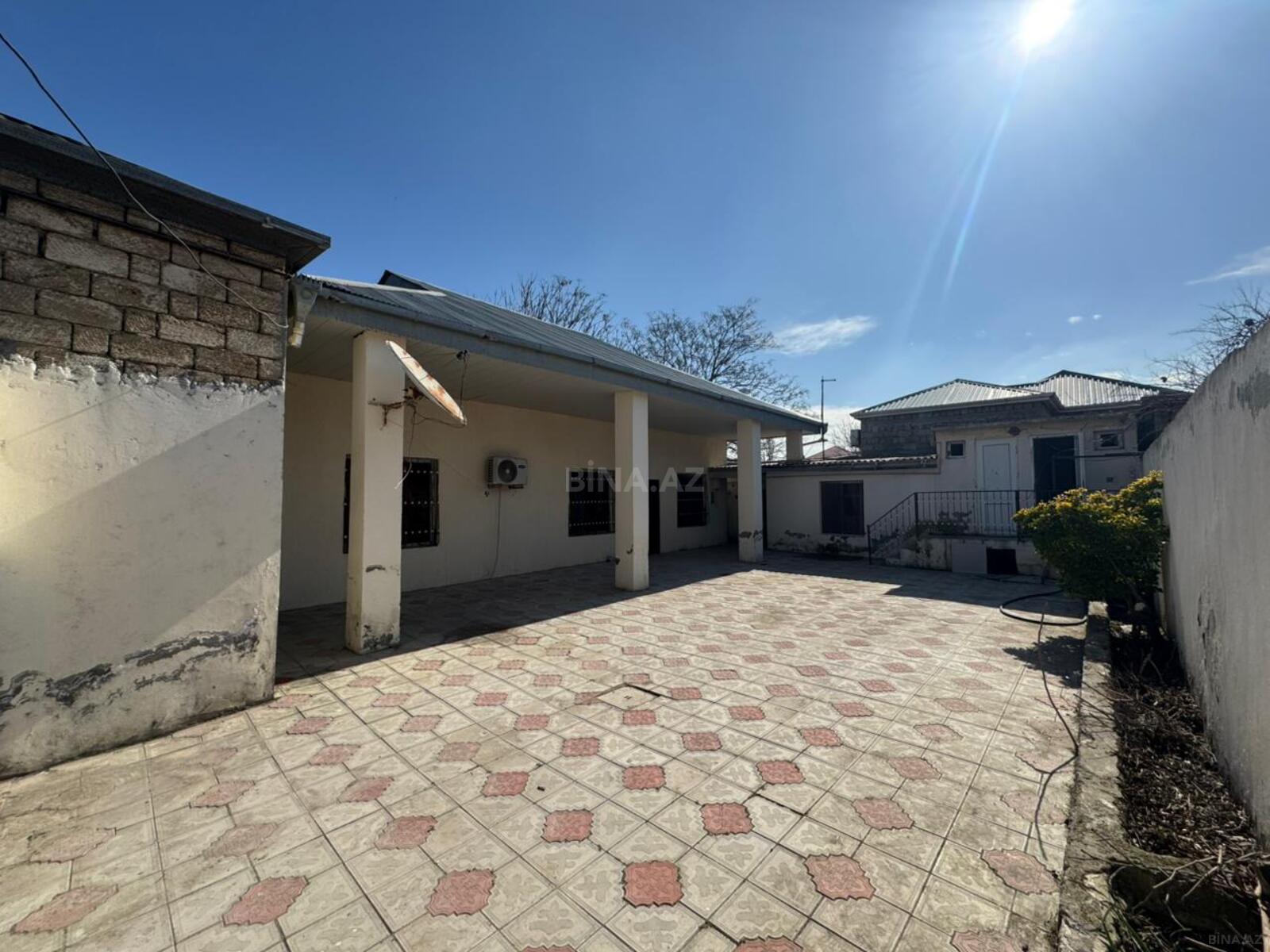 4 otaqlı həyət evi/bağ evi - Əmircan q. - 155 m² (2)