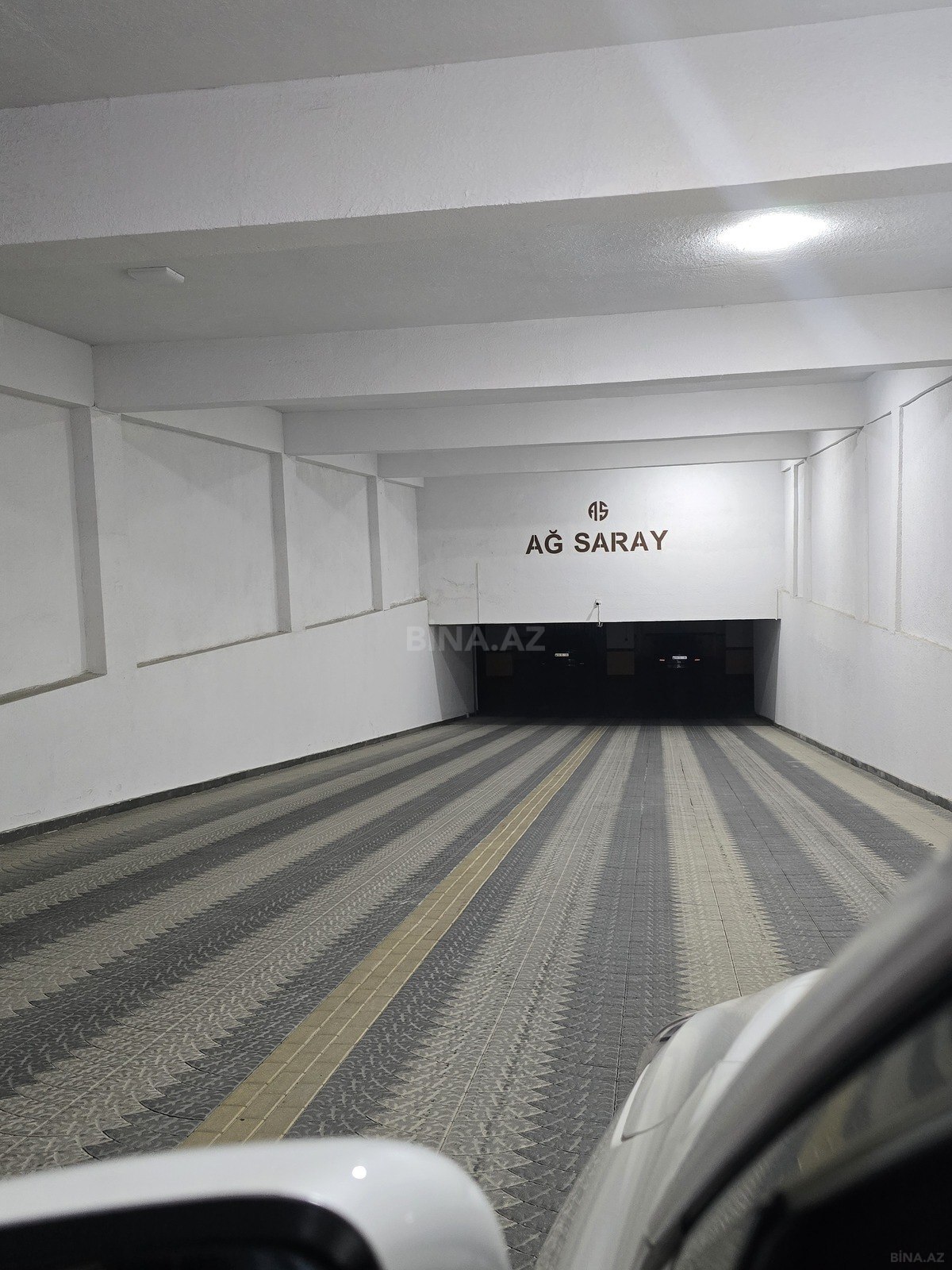 Qaraj - Ağ şəhər q. - 18 m² (4)