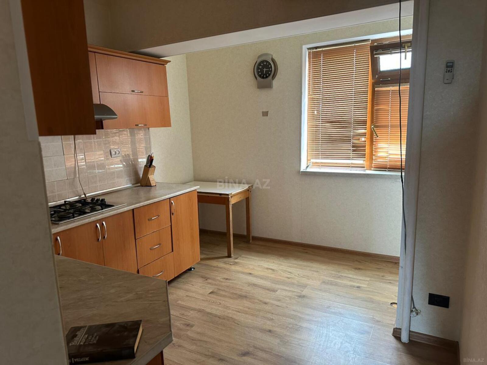 4 otaqlı köhnə tikili - Yeni Günəşli q. - 90 m² (3)