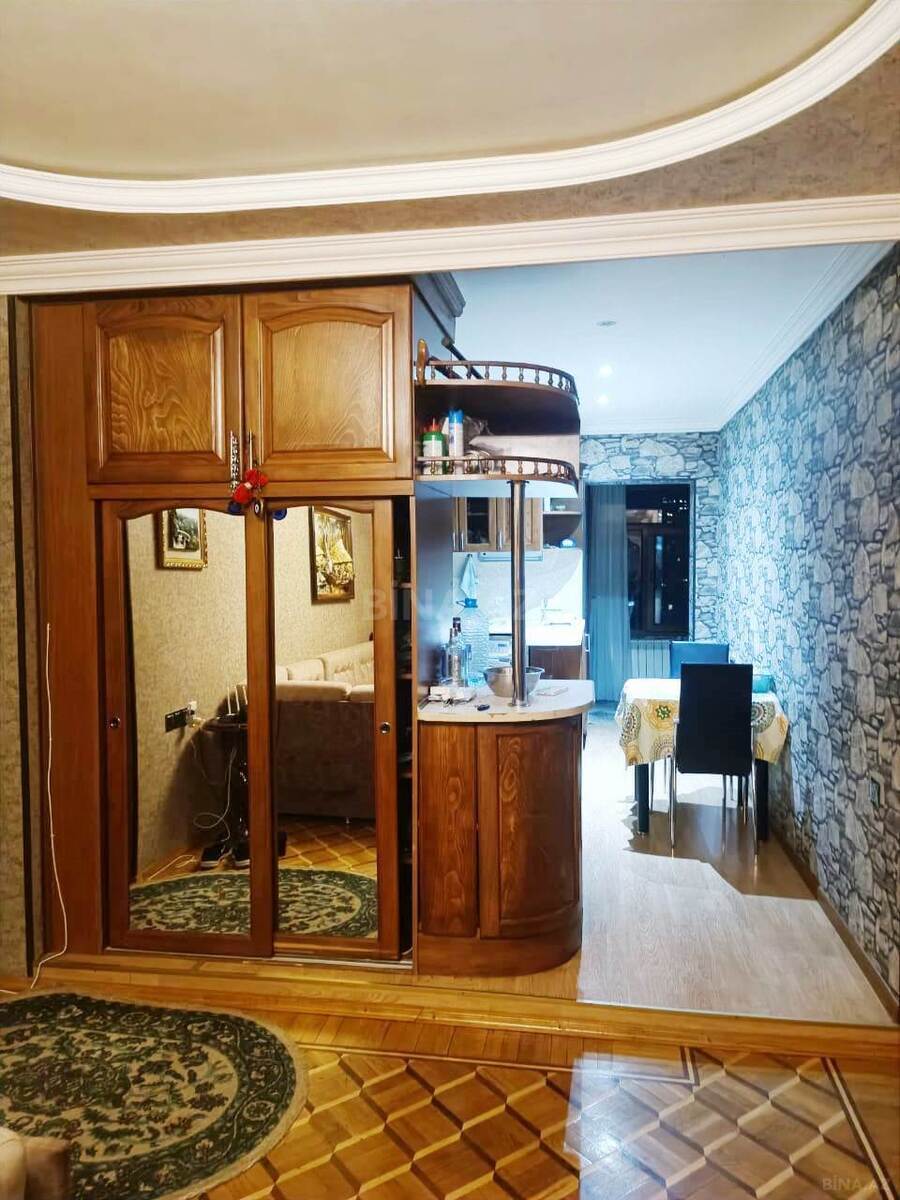 5 otaqlı köhnə tikili - 8-ci mikrorayon q. - 145 m² (19)